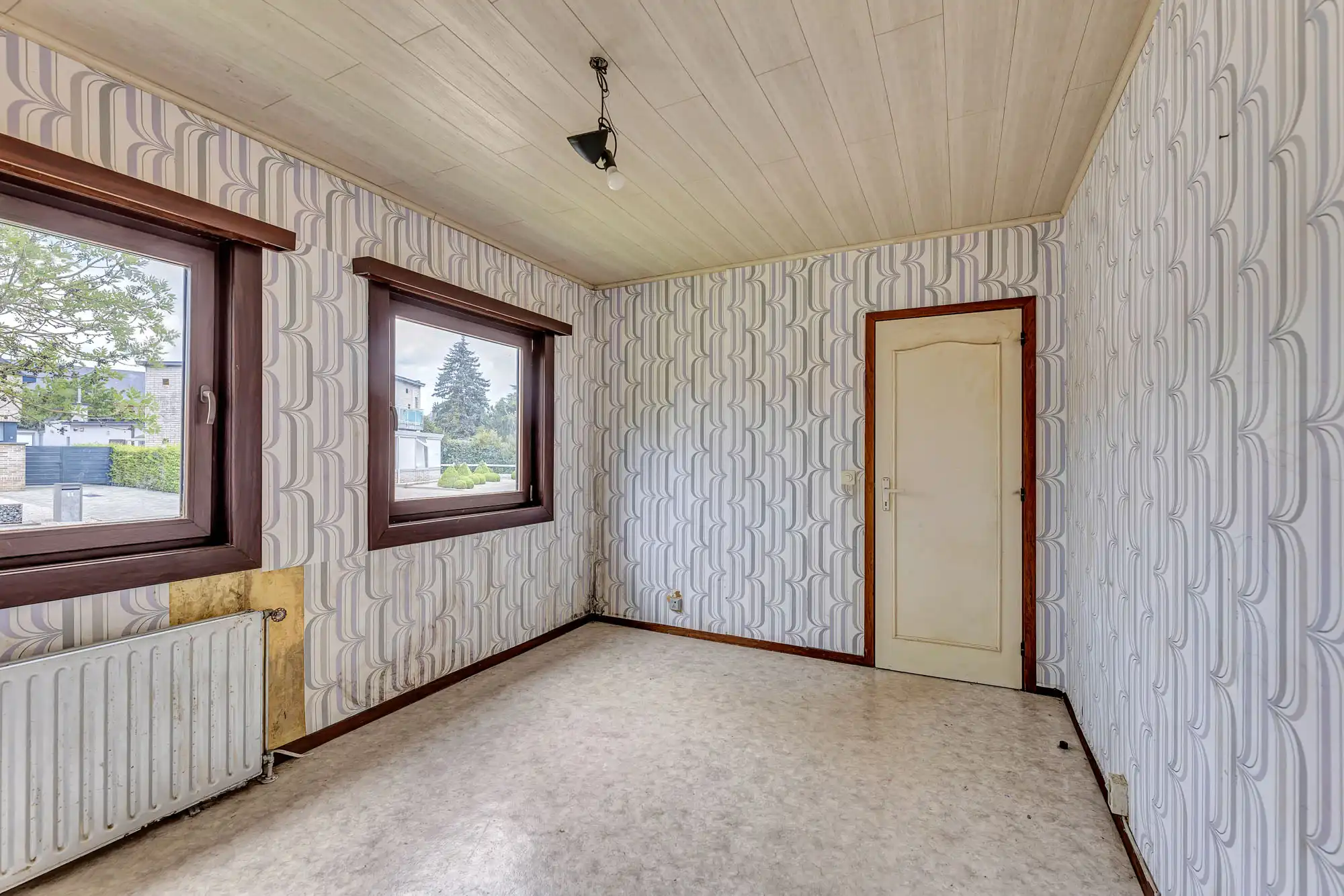 Te renoveren bungalow op een rustige locatie foto 18