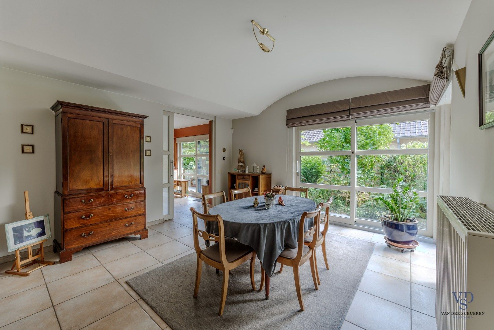 Tijdloze villa in 't groen.  foto 6