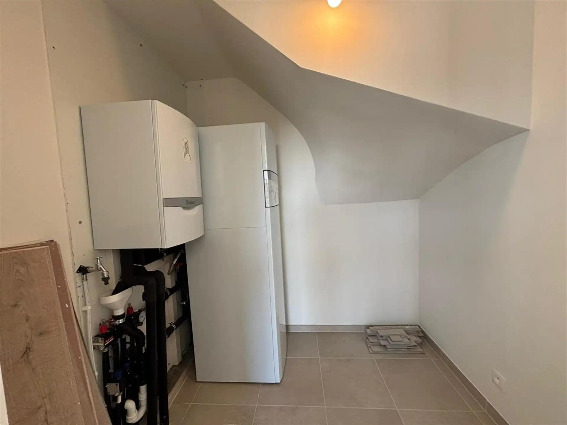 Modern duplex-appartement met private tuin en ruime terrassen in Asse! foto 11