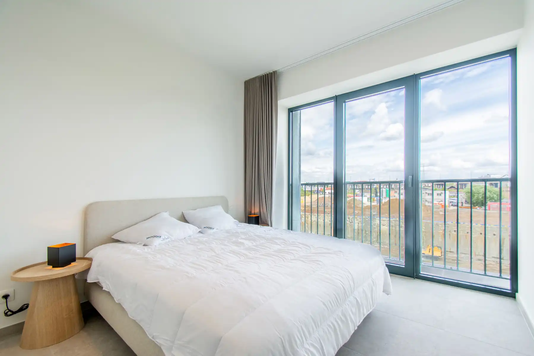 Prachtig modern en gemeubeld appartement met 2slpk en balkon foto 11