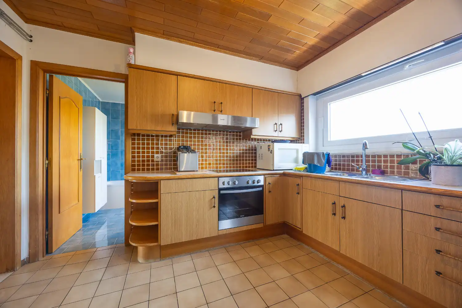 Ruim 3-slaapkamer appartement met zicht op de duinen incl. garage en staanplaats foto 6