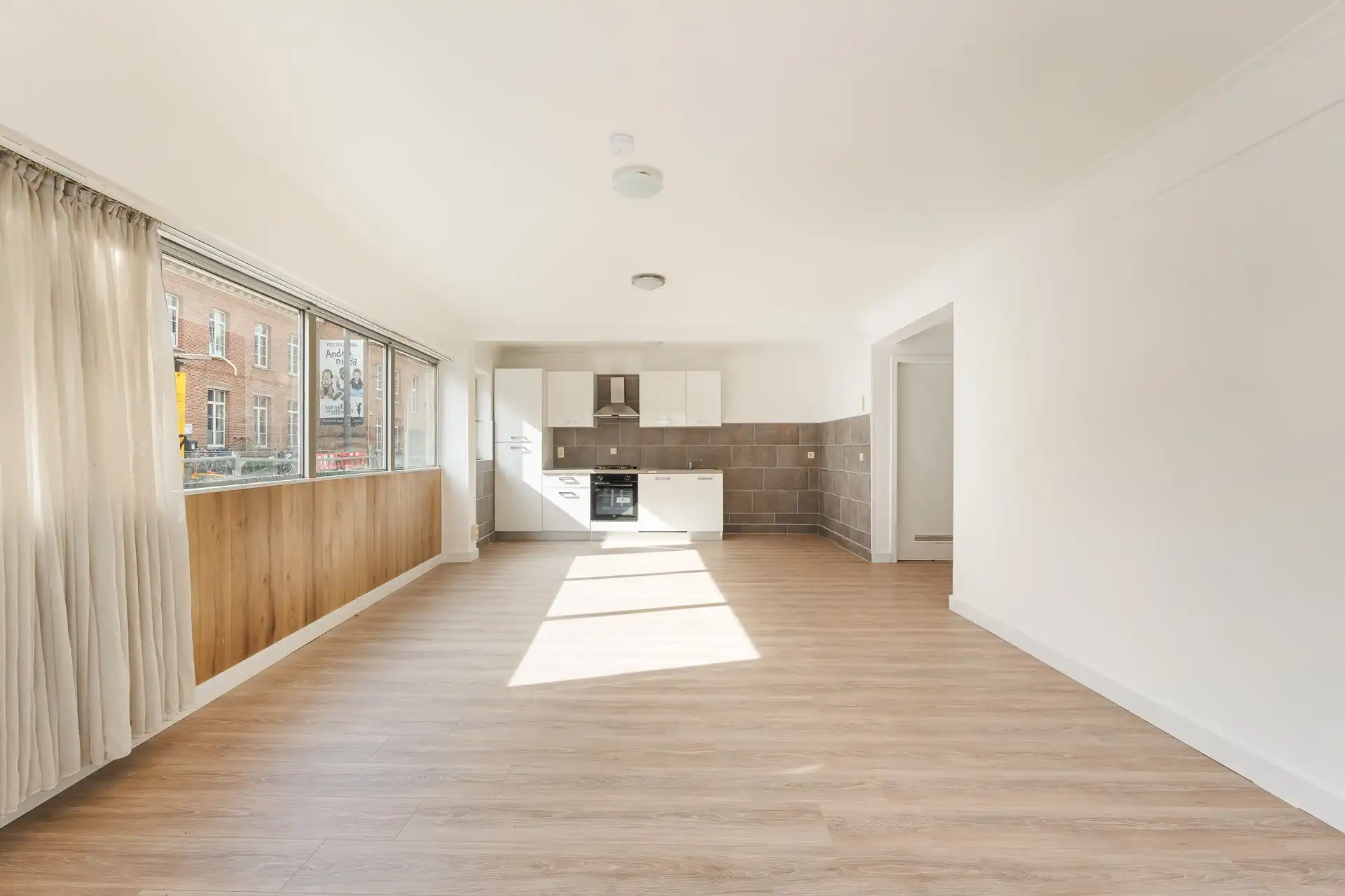 Gelijkvloers appartement / praktijk in Silsburg Deurne-Zuid foto 19