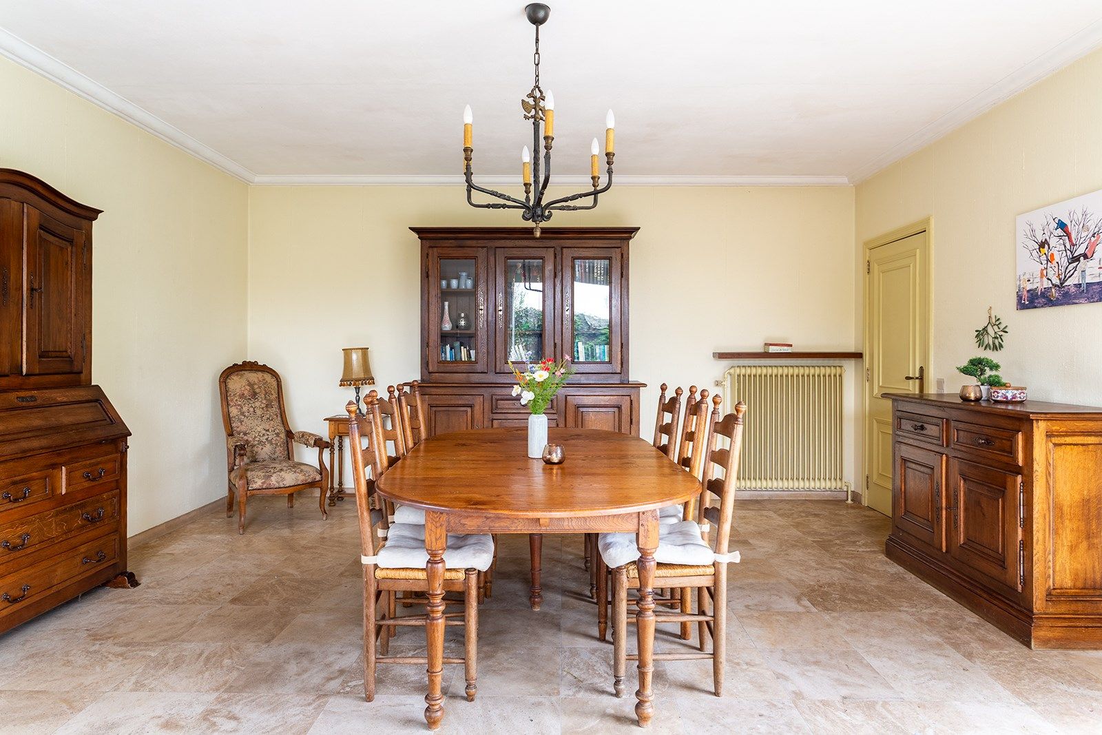 Jaren 70 villa op ruim perceel  foto 15