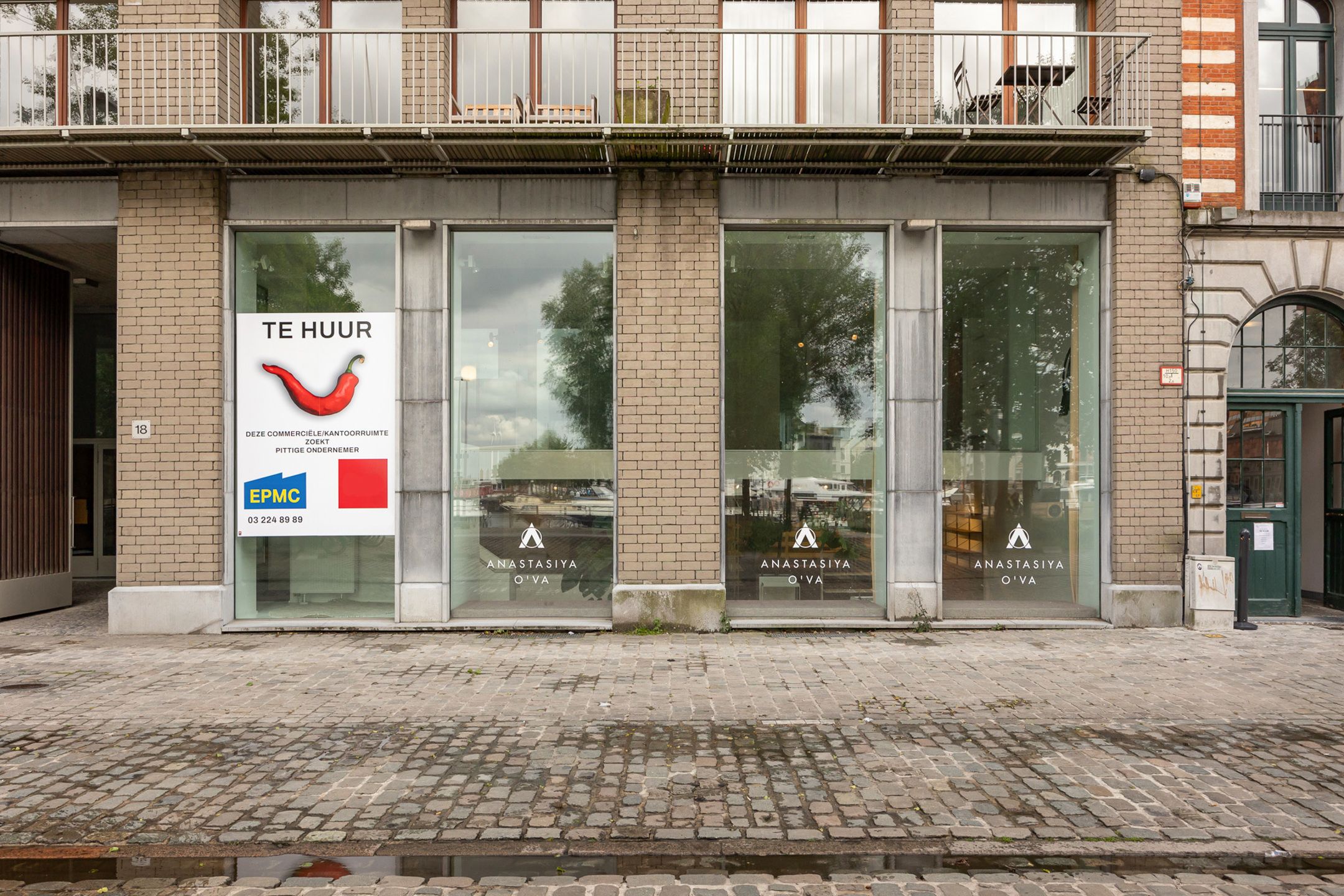 Commerciele ruimte te huur op een top locatie te Antwerpen!  foto {{pictureIndex}}