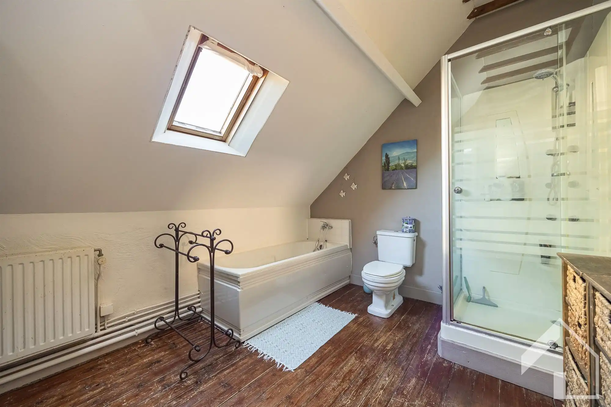 Unieke hoeve bestaande uit 2 individuele woningen en atelier foto 13