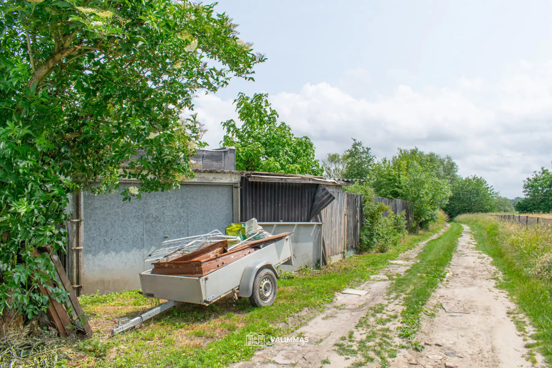 Driegevelwoning op 6 are 40, met mooie tuin en parking ... foto 8