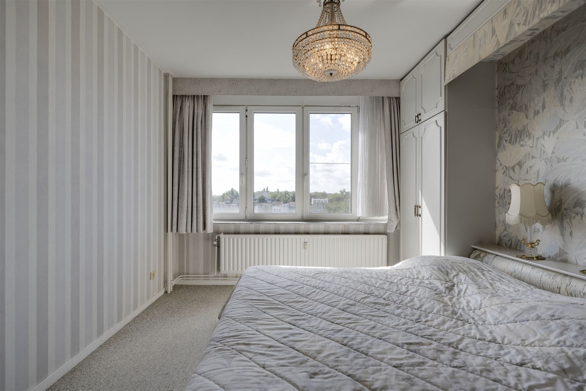 Ruim appartement met 2 slaapkamers inclusief garagebox nabij het Rivierenhof foto 13