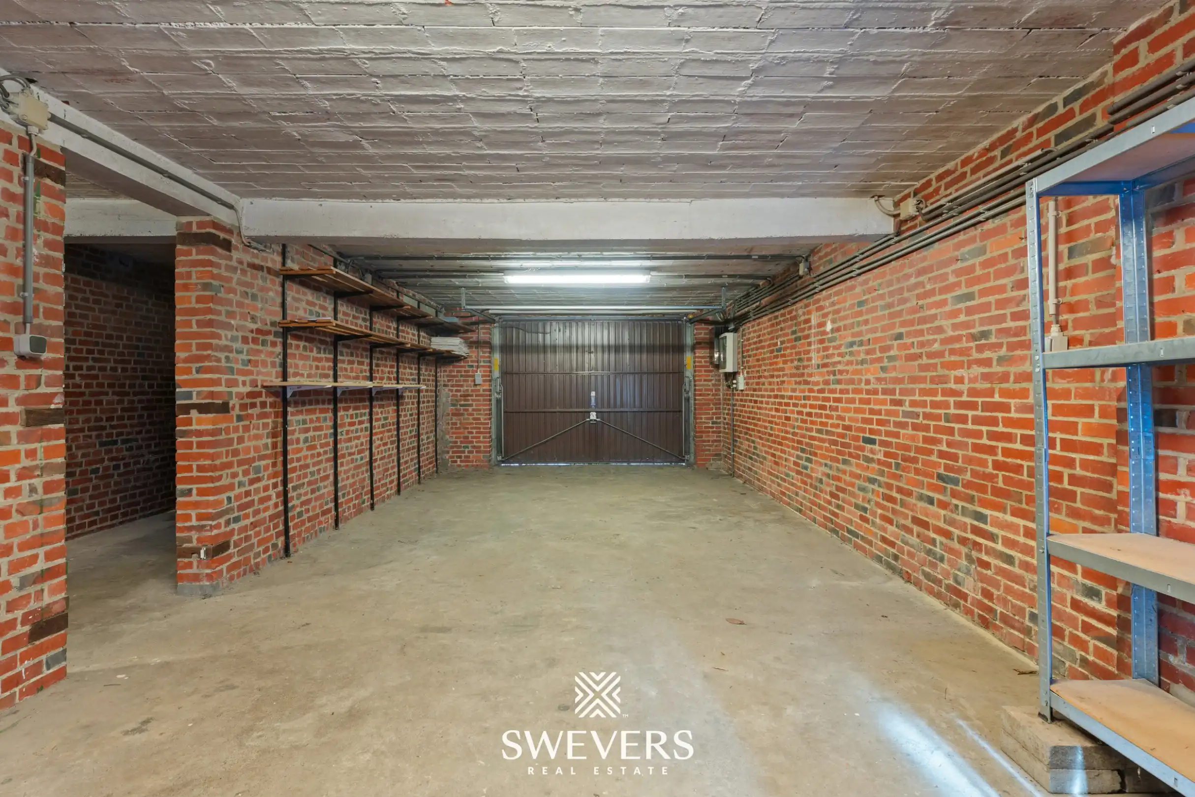 Verrassend ruime gezinswoning: 4 slaapkamers, garage, kelder & zolder   foto 38