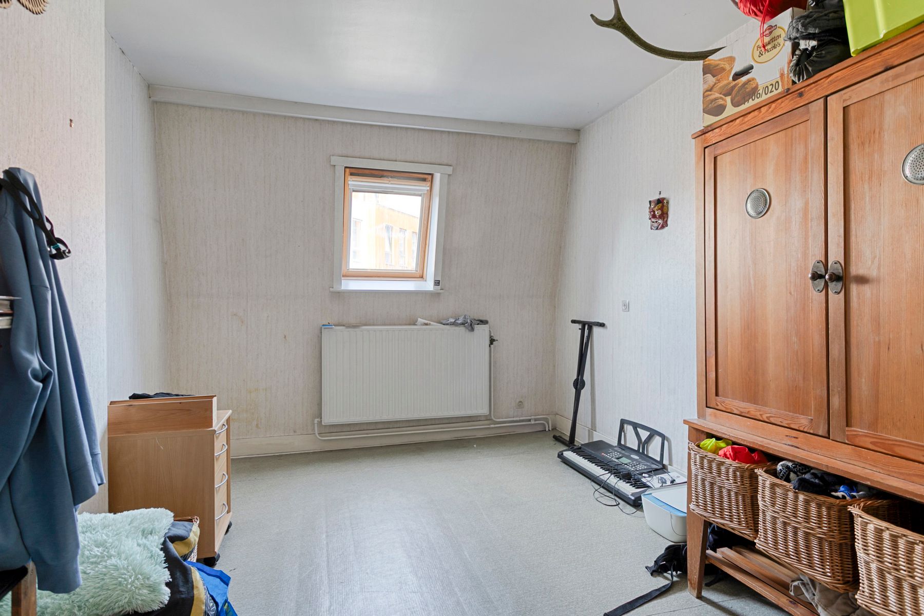 Goedgelegen woning met 4 slaapkamers !! foto 12