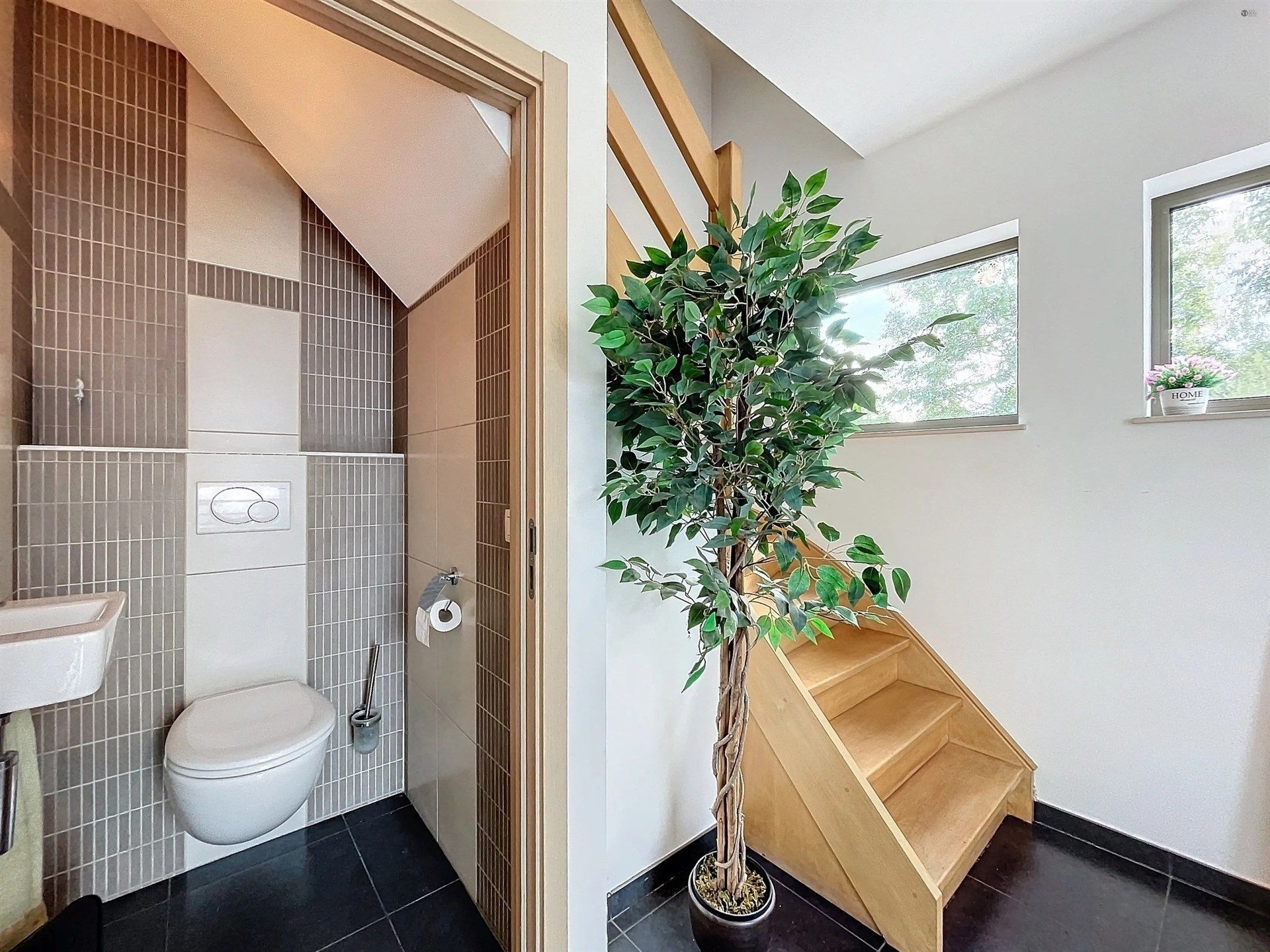 Prachtige half open bebouwing met 4 slaapkamers en garage op 382m² grond foto 10