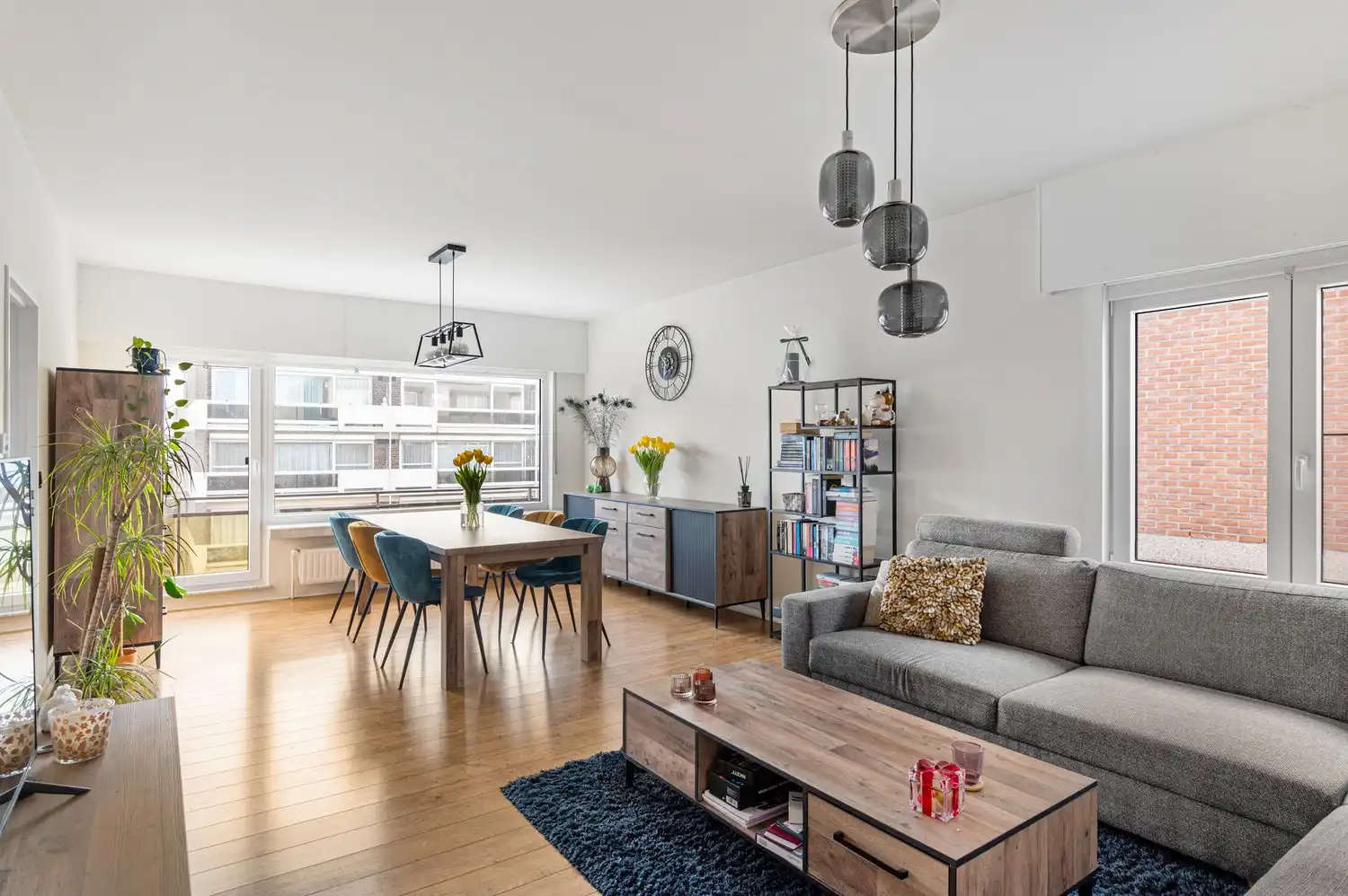 Halfopen appartement met 3 SLPKS, terras en garagebox in Schoten foto {{pictureIndex}}