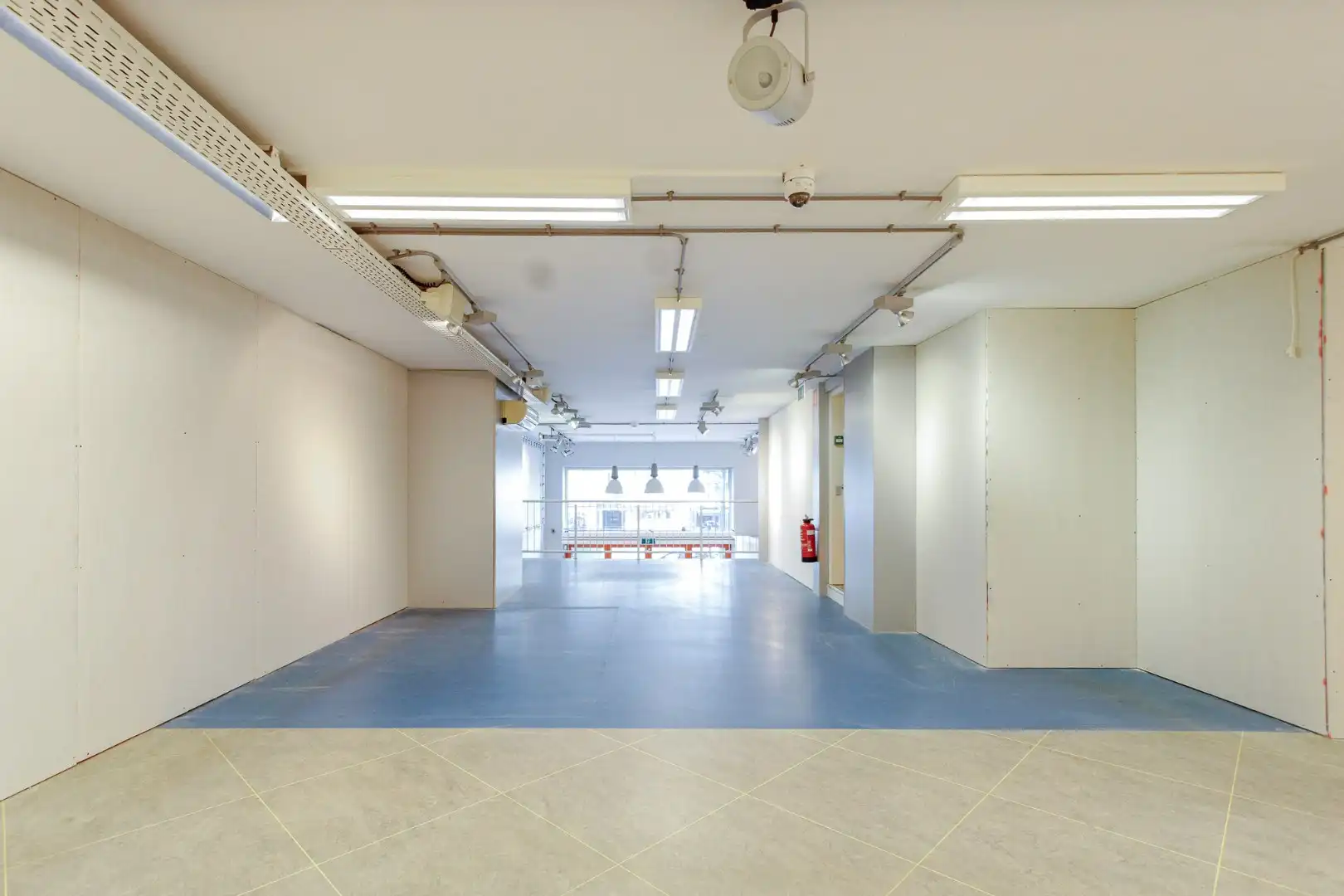 uitstekend gelegen handelspand Lippenslaan 148 foto 10