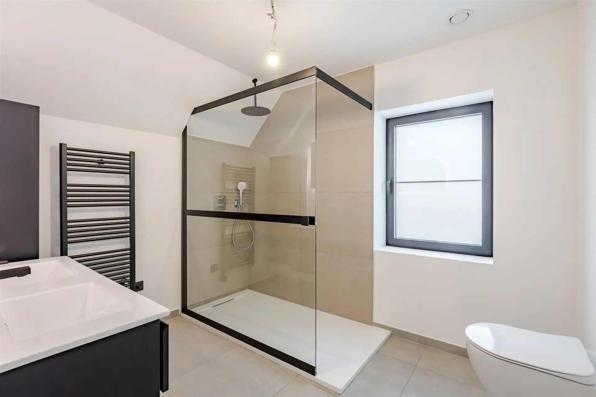 Exclusieve, energieneutrale villa met tuin en garage in Westrem foto 25