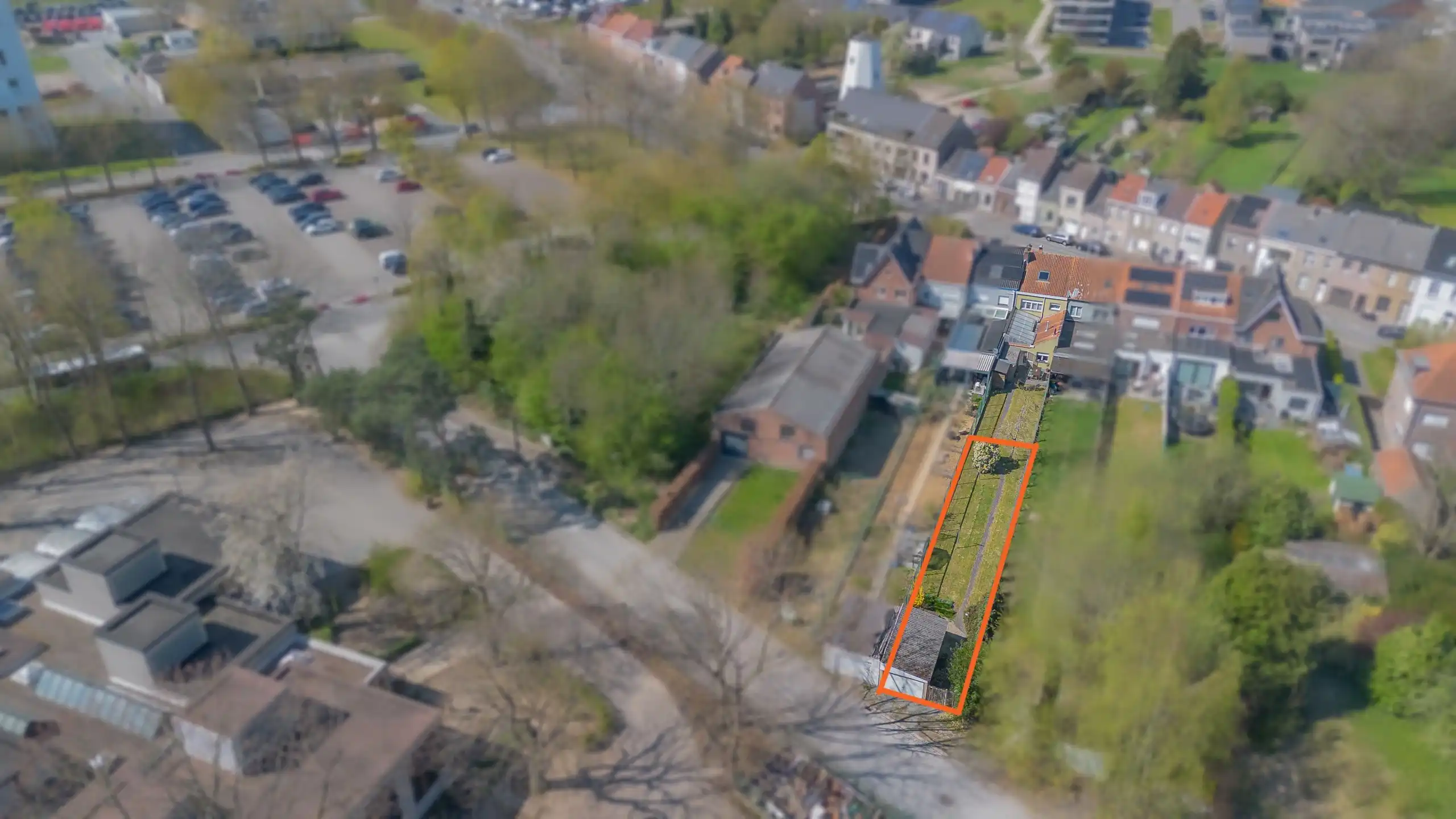 Bouwgrond voor gesloten bebouwing in doodlopende straat foto 3