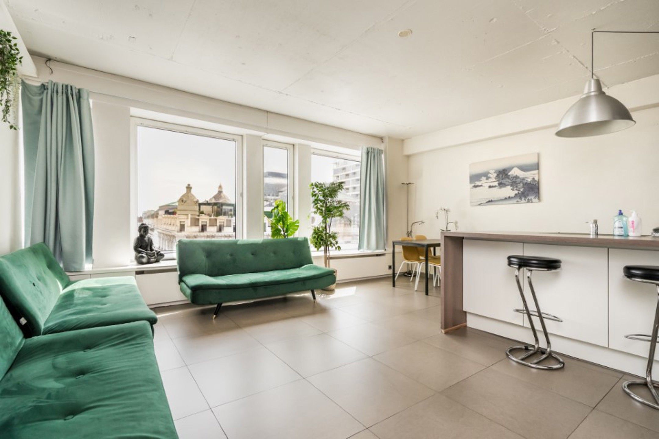 Instapklare opbrengsteigendom met 3 luxe Airbnb-units foto 2