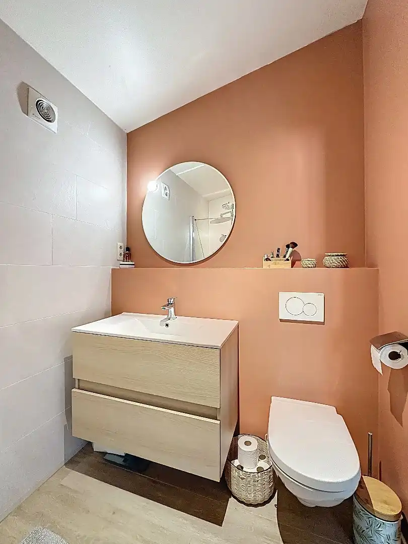 Instapklaar huisje met zonnig terras in Herent foto 10