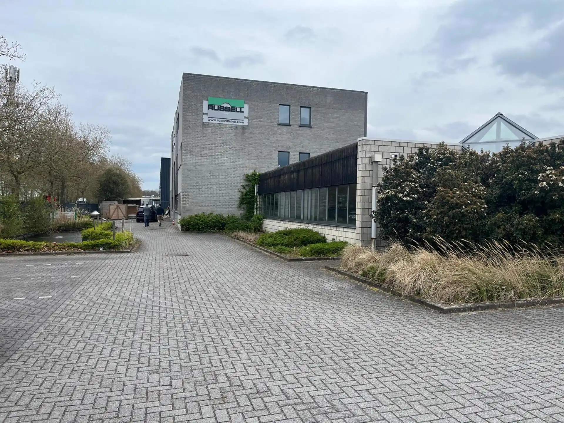 Bedrijfsgebouw magazijn met kantoren Mechelen-Noord foto 18