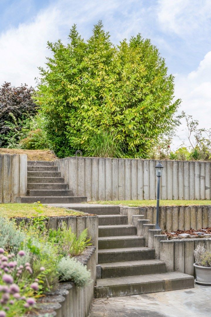 Verzorgde, op te frissen woning met 3 slaapkamers en uitbreidingsmogelijkheden, garage en tuin op 10a, vlak bij het centrum van Hoeselt foto 25