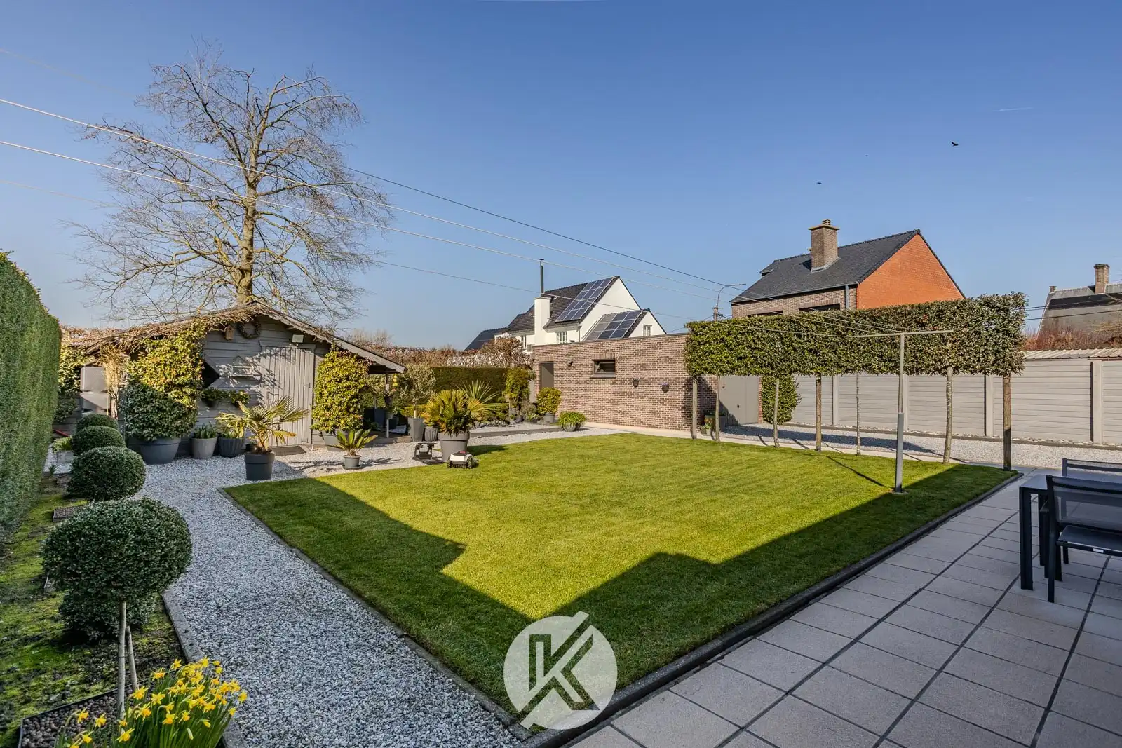 Ruime halfopen bebouwing op strategische locatie foto 28