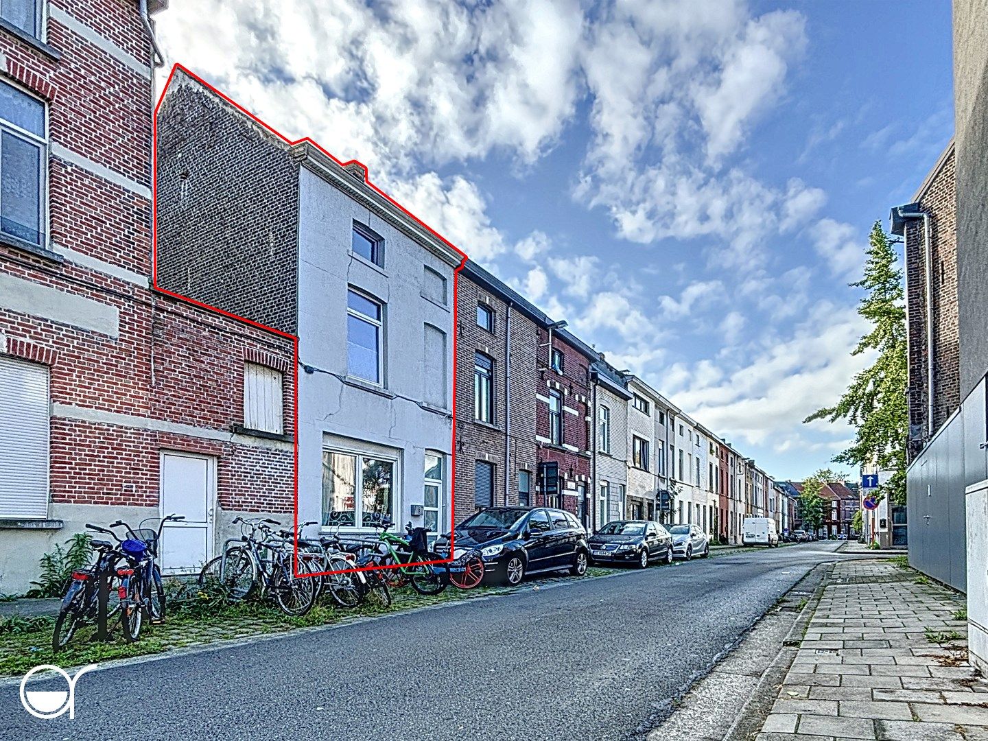  Ruime woning nabij Gent Dampoort met vier slaapkamers foto 1