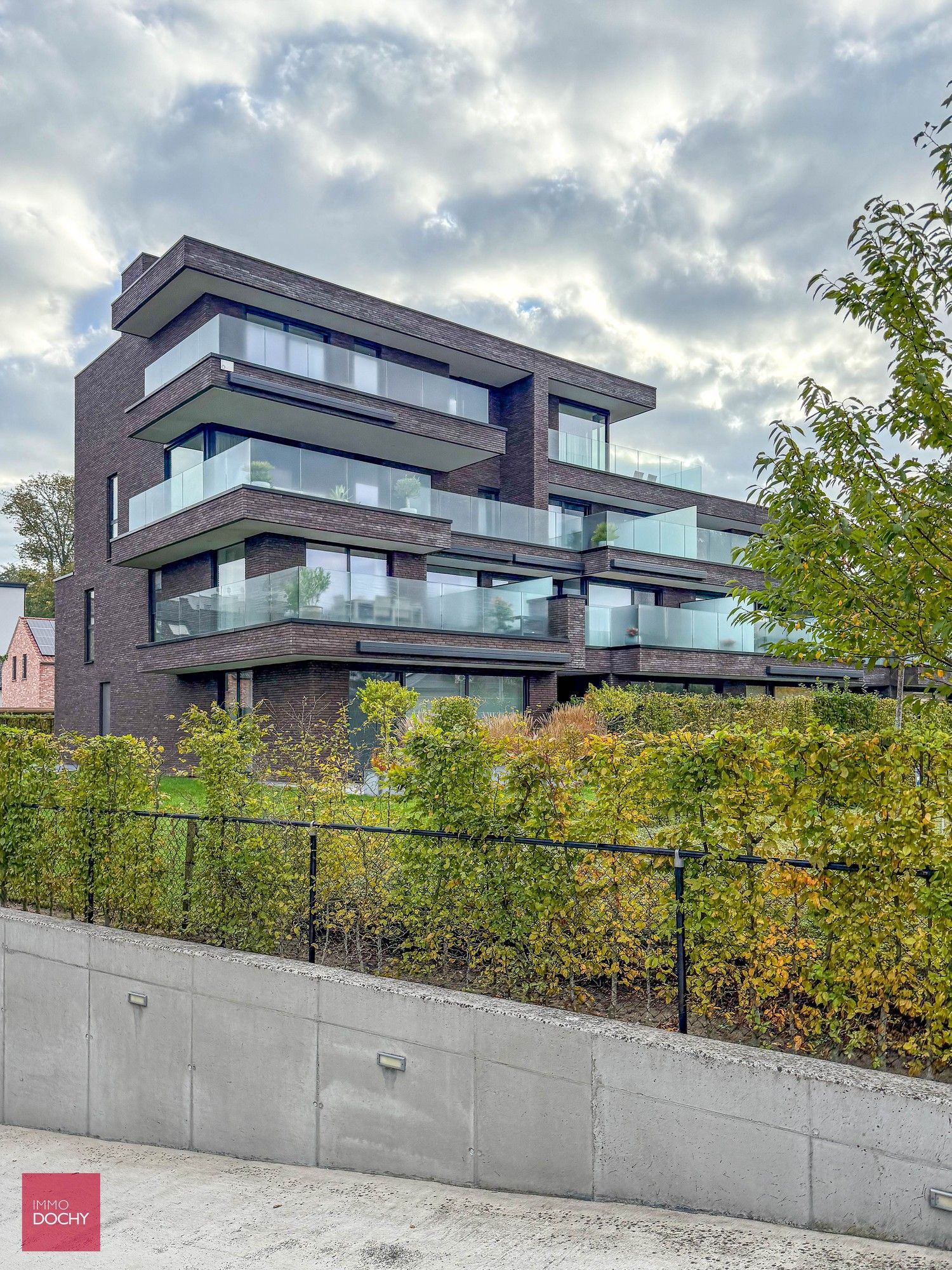 Standingvol modern appartement met groot zongericht terras | Leeuwkestraat foto 11