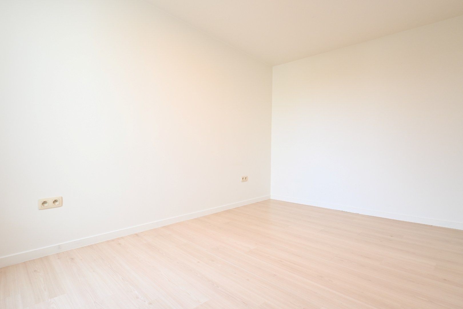 Gezellig gerenoveerd huisje met terras en tuintje op zeer rustige landelijke ligging foto 17