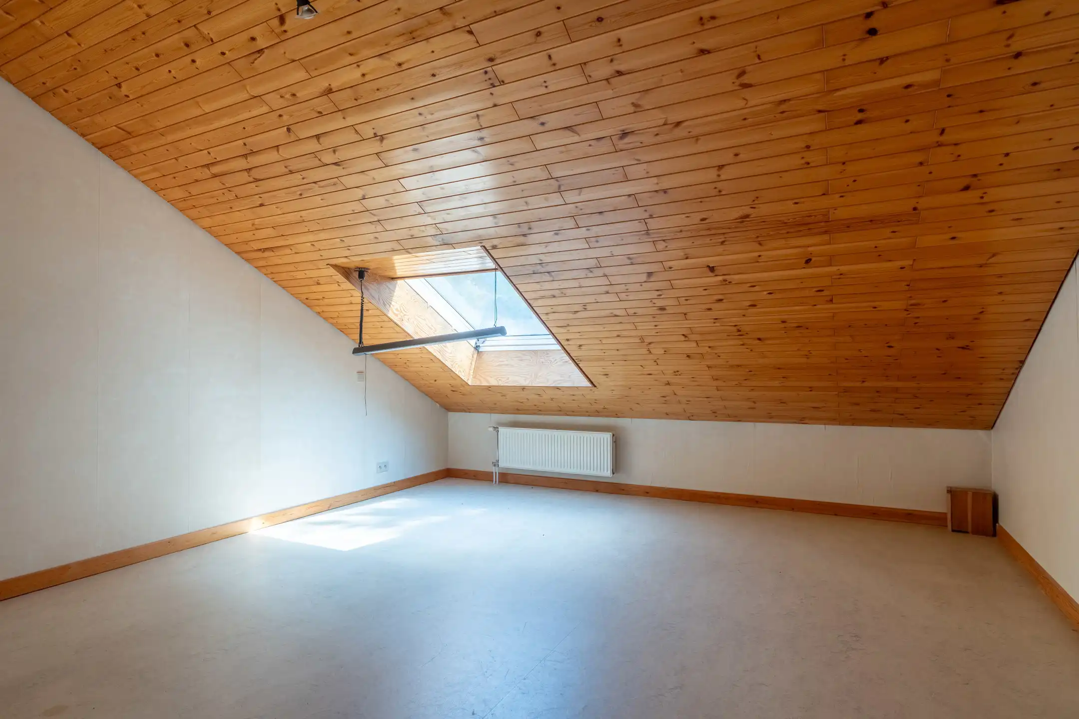 Ruime architectenvilla met 8 slpk's op 1.832 m² te Vosselaar foto 24