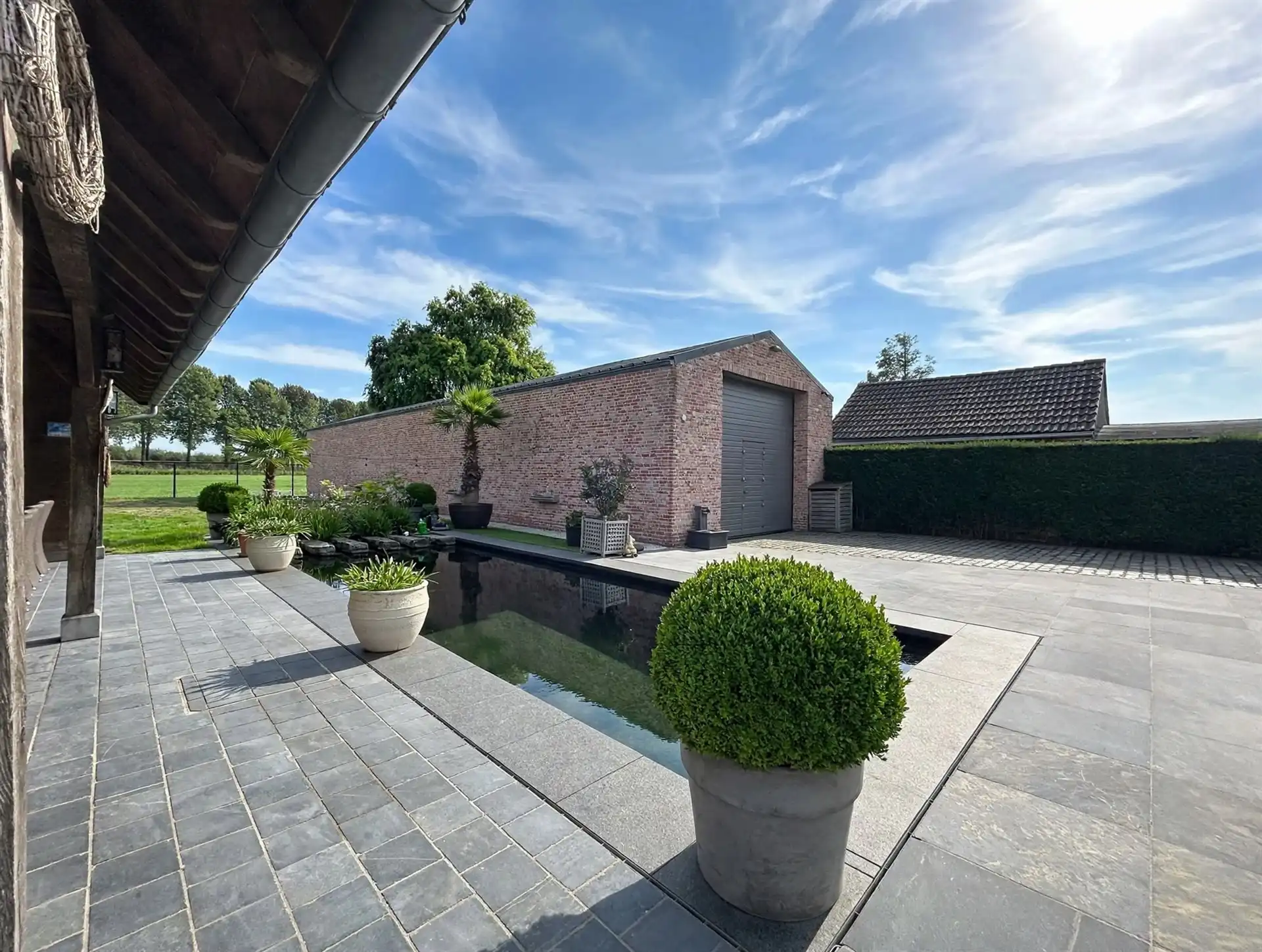 Energiezuinge open bebouwing met 5 slaapkamers, magazijn, zwemvijver en poolhouse op perceel van 1188m² foto 24