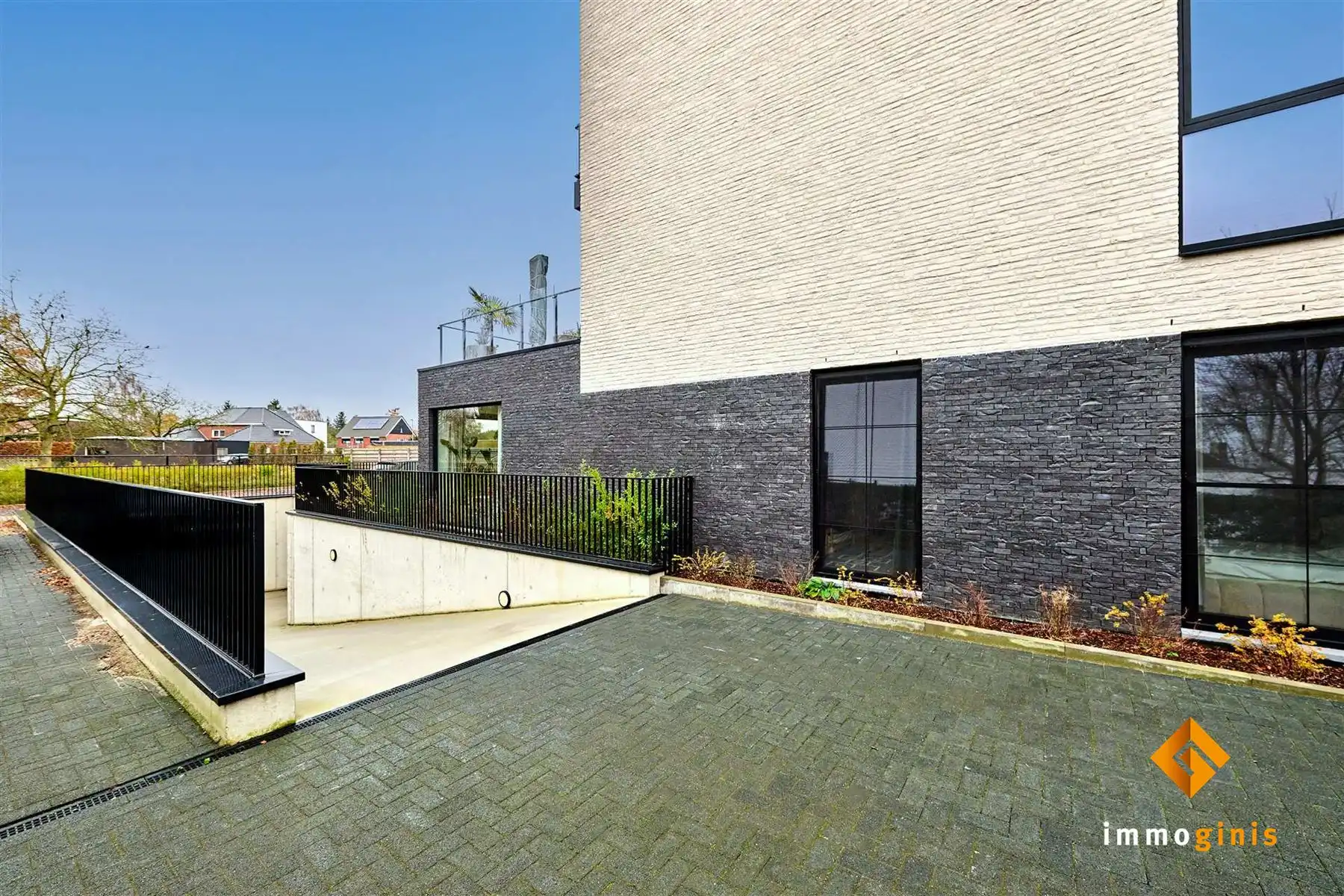 Recent en instapklaar 1-slaapkamerappartement met overdekt terras. foto 16
