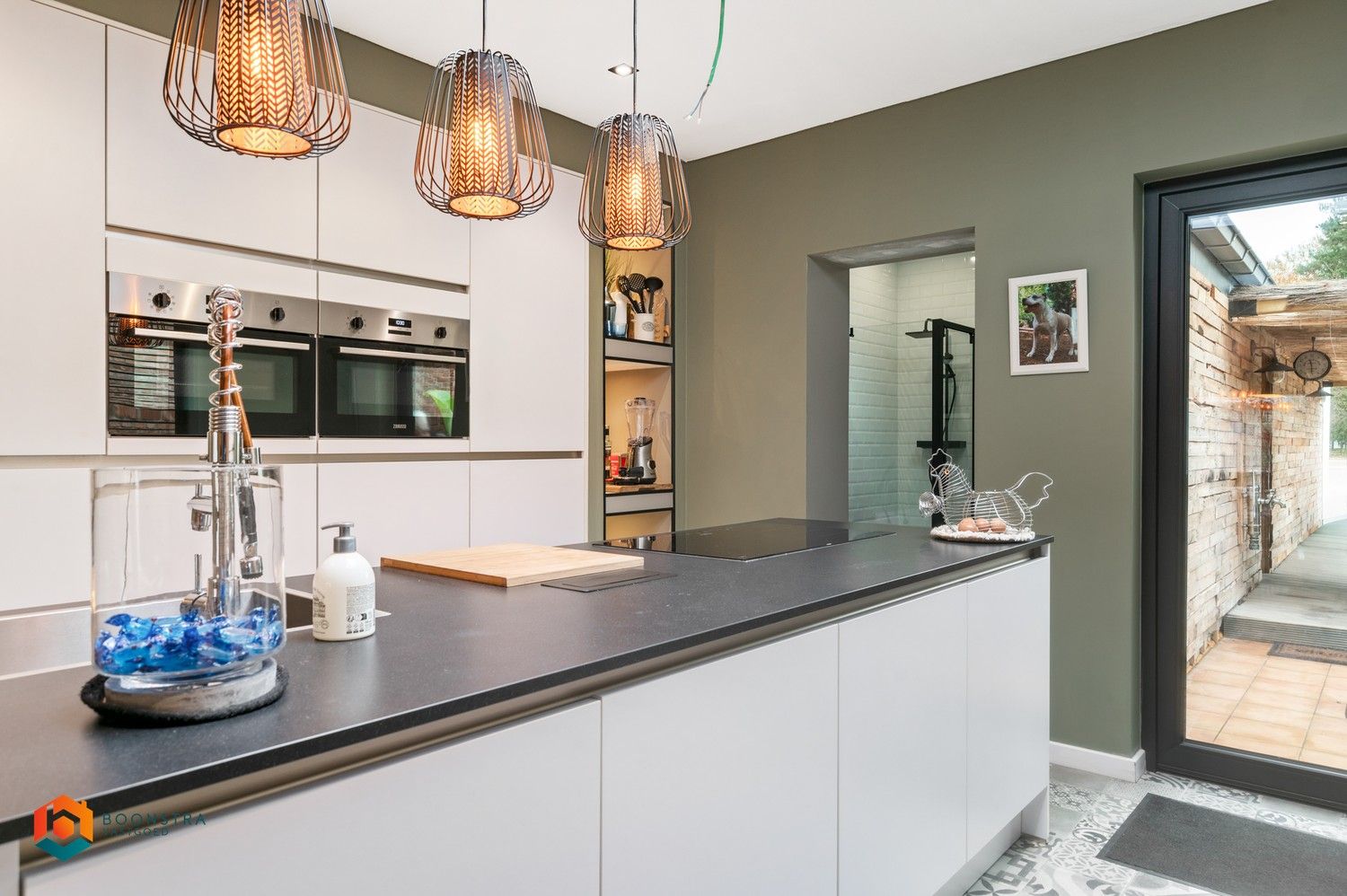 Gerenoveerde woning met 3 slaapkamers foto 9