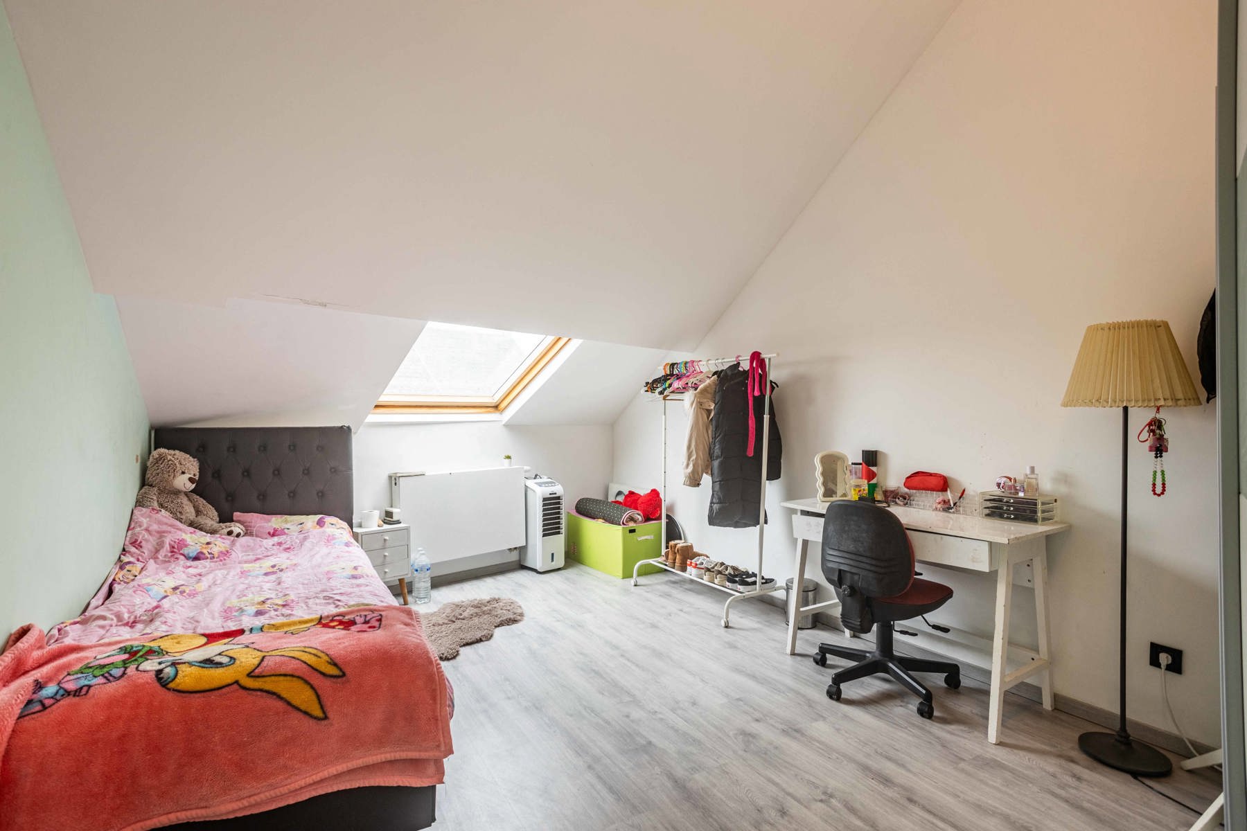 Gerenoveerde stadswoning met tuin en 3 SLP foto 19