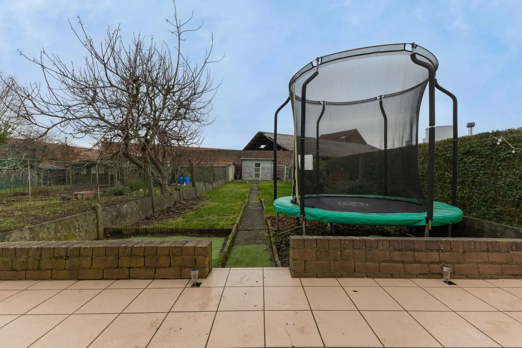 Opbrengsteigendom met drie appartementen foto 3