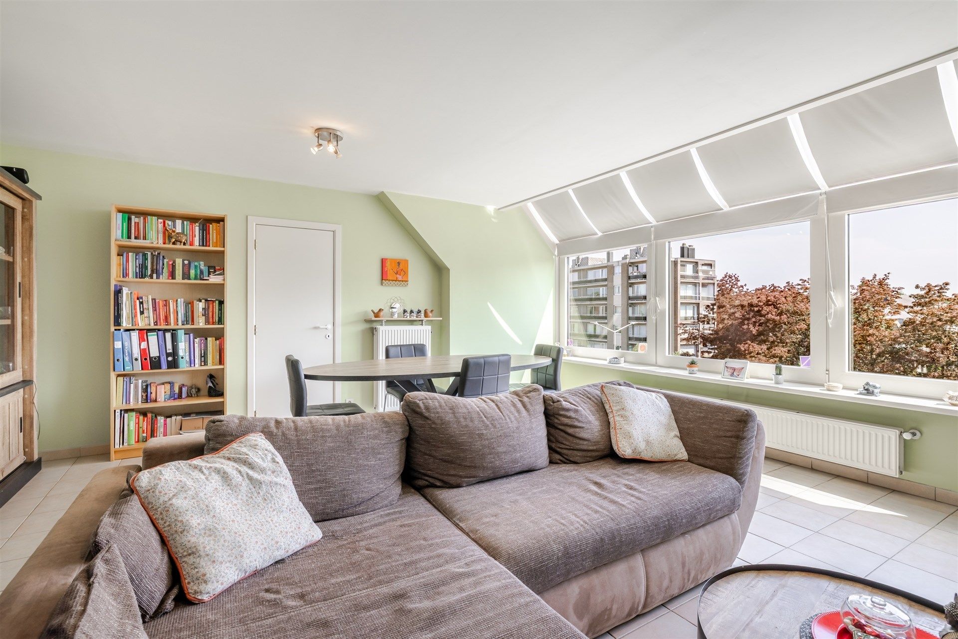Instapklaar appartement met 2 slaapkamers in Dendermonde! foto 3