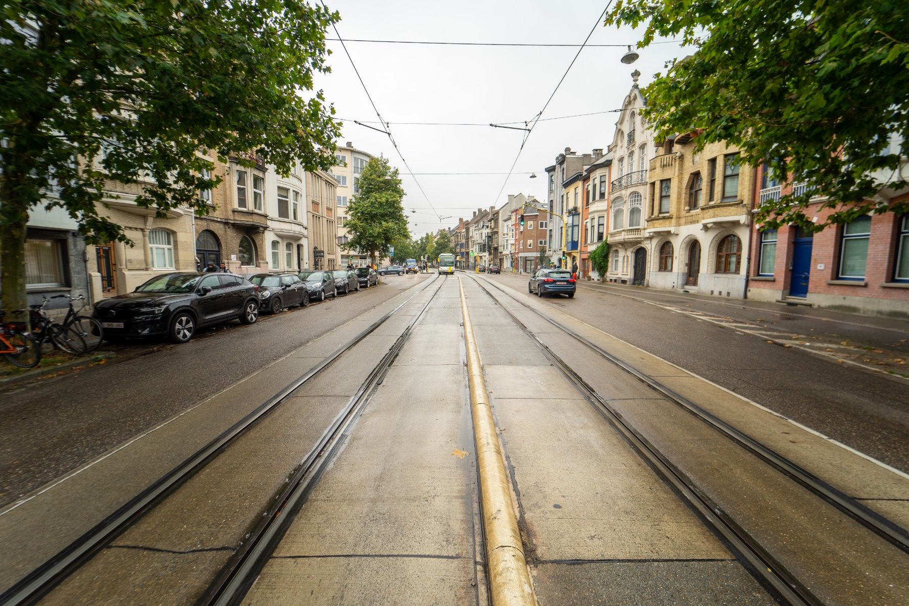 Gerenoveerd appartement  vlak bij station Gent Sint-Pieters te huur foto 3