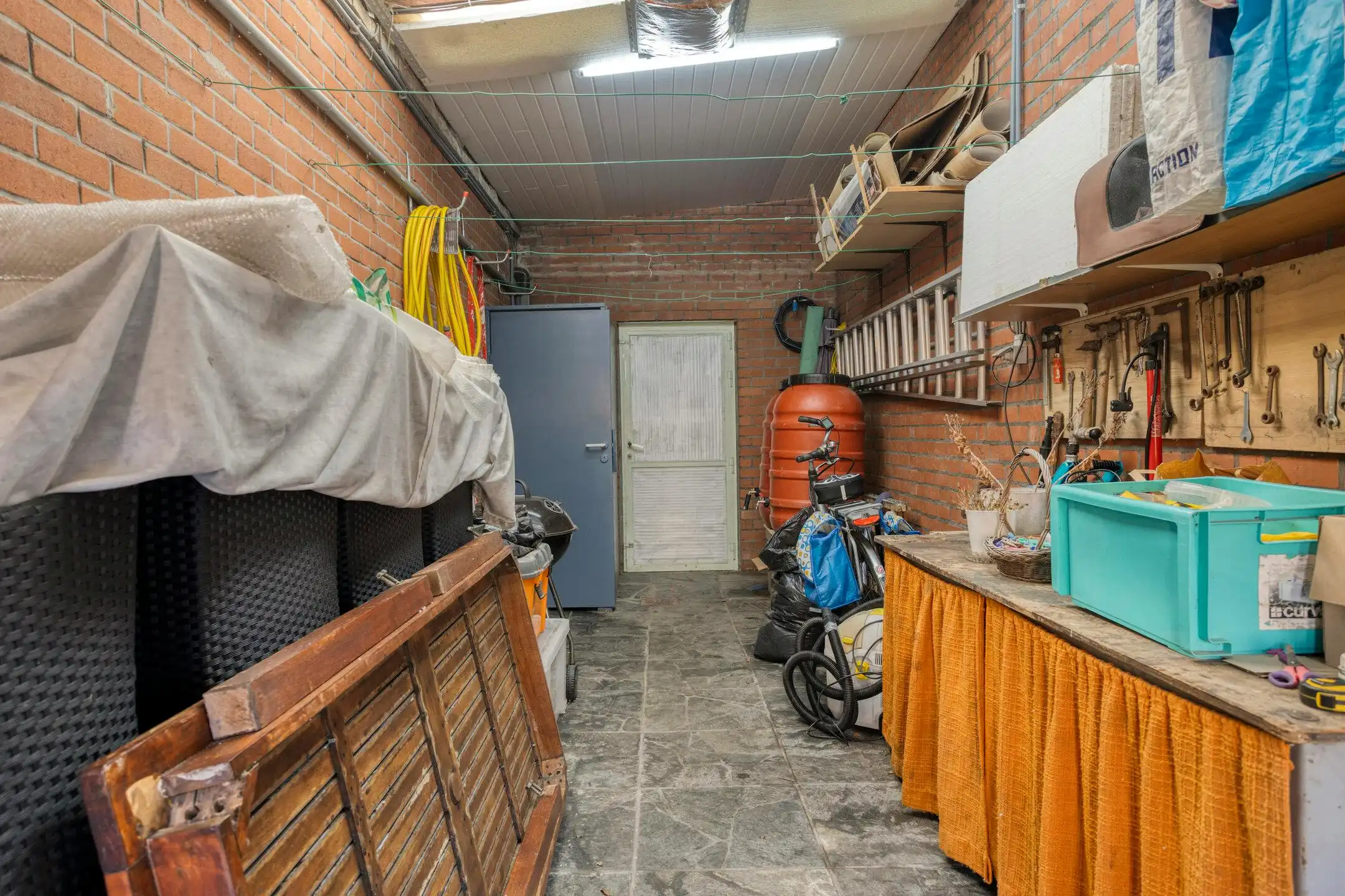 Gezinswoning met 3 slaapkamers en tuin te koop in Roeselare foto 28