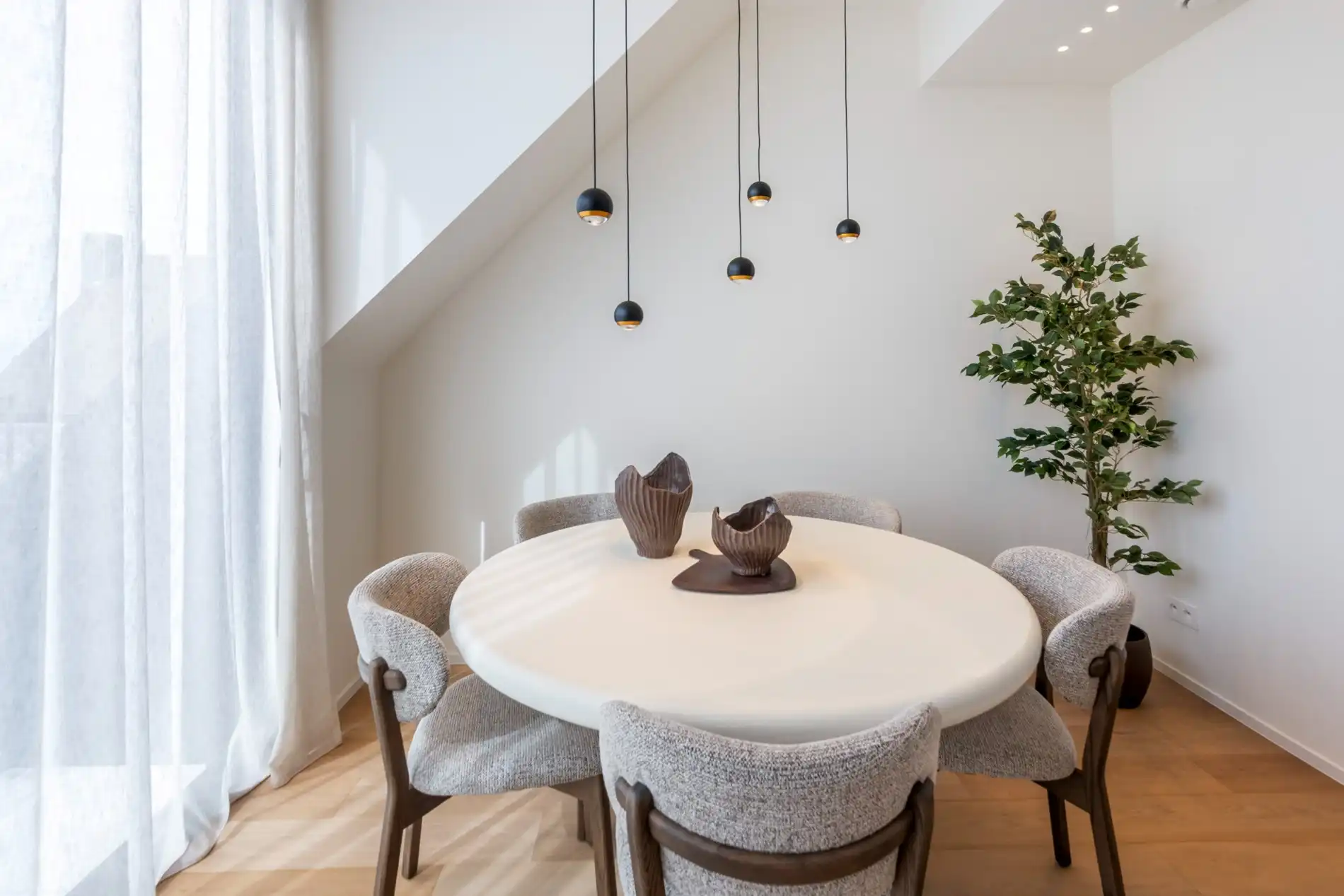 Afgewerkt nieuw duplex dakappartement met zijdelings zeezicht in het centrum van Knokke foto 14