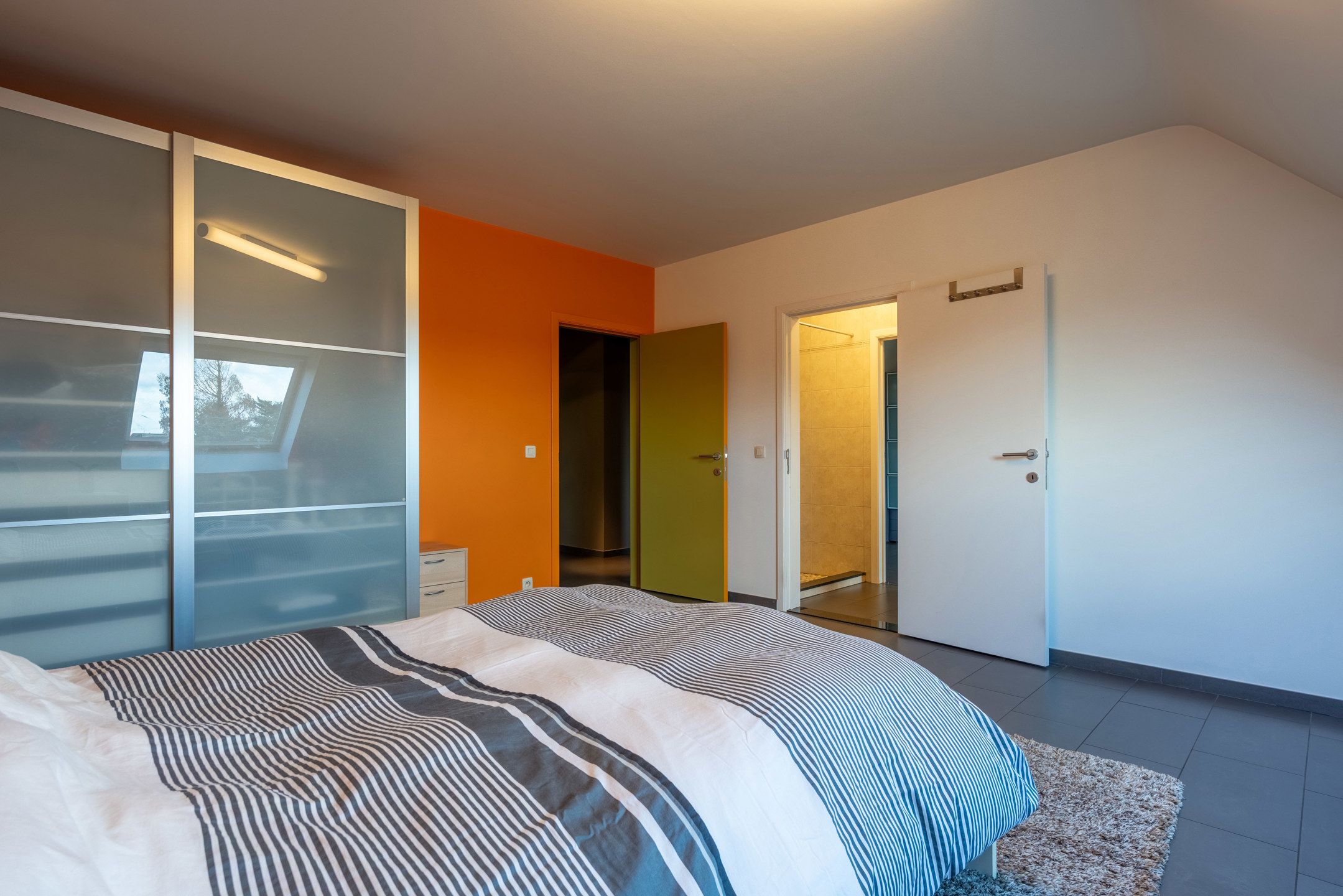 Luxe dakappartement met ruim terras en dubbele garagebox. foto 20