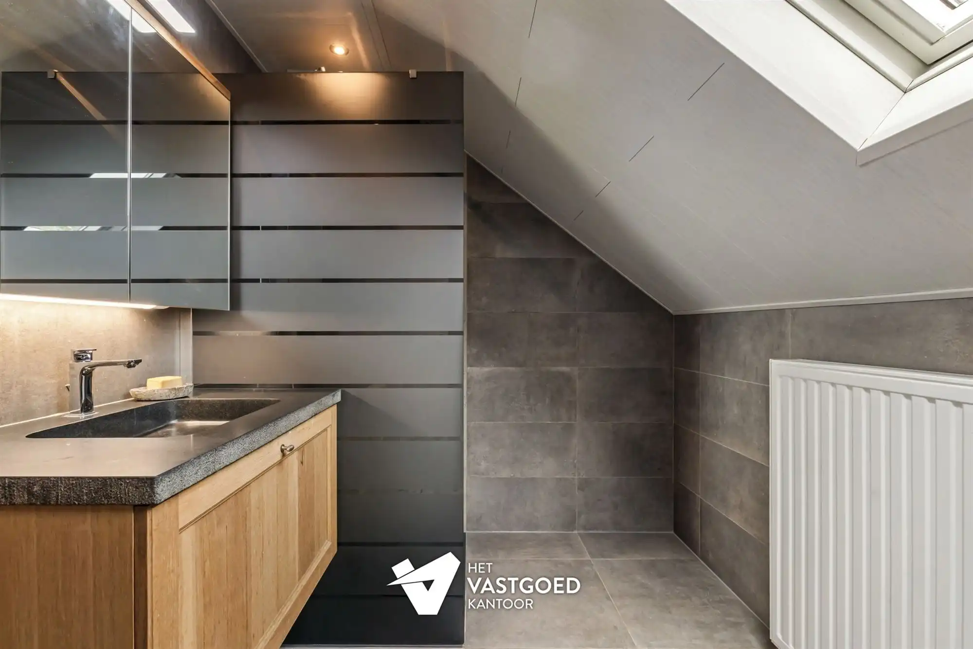 PERFECT ONDERHOUDEN INSTAPKLARE WONING MET 4 SLAAPKAMERS OP EEN PERCEEL VAN 8A 19CA TE LEOPOLDSBURG foto 21