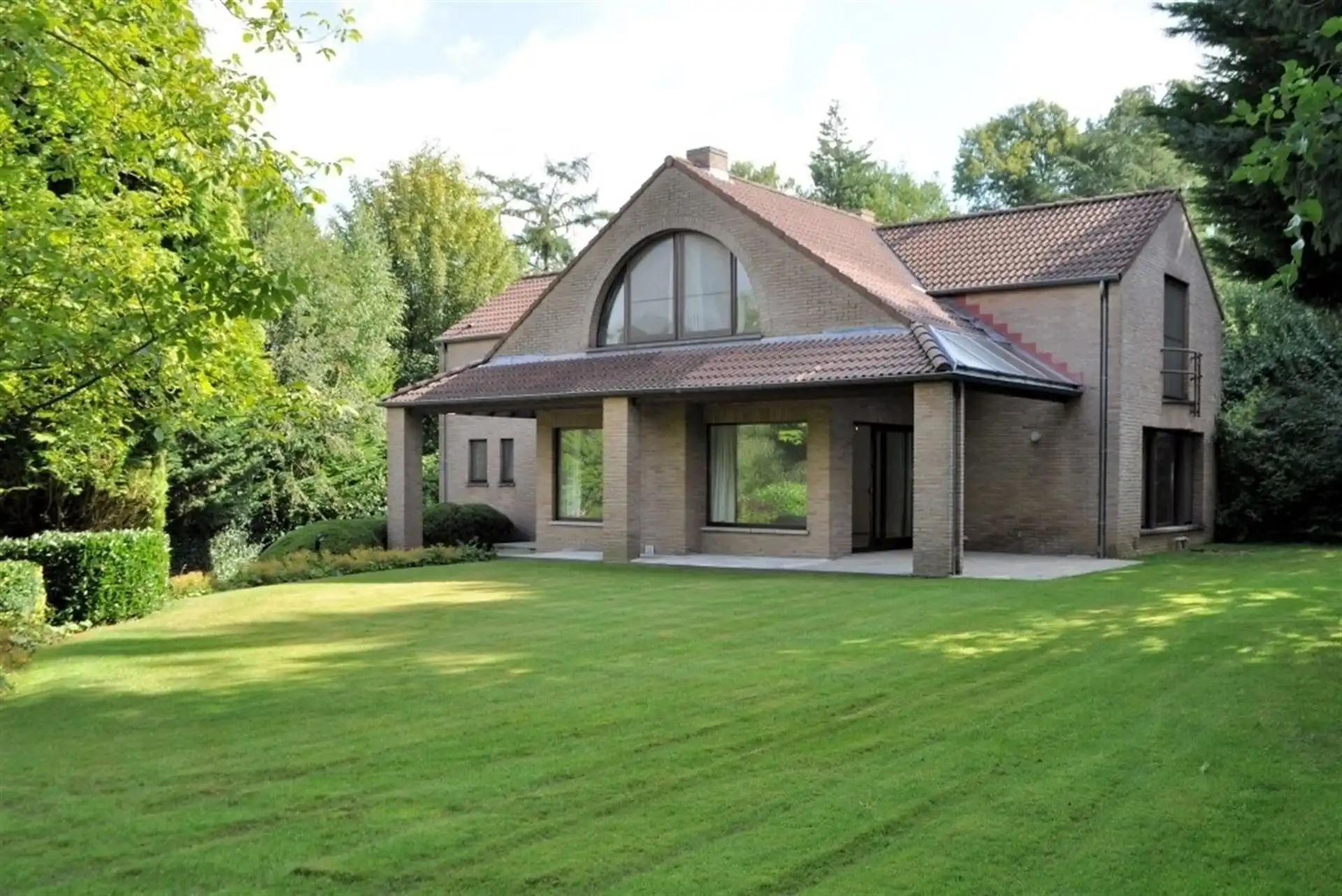 Prachtige ruime villa in de Arboretum wijk  foto 24