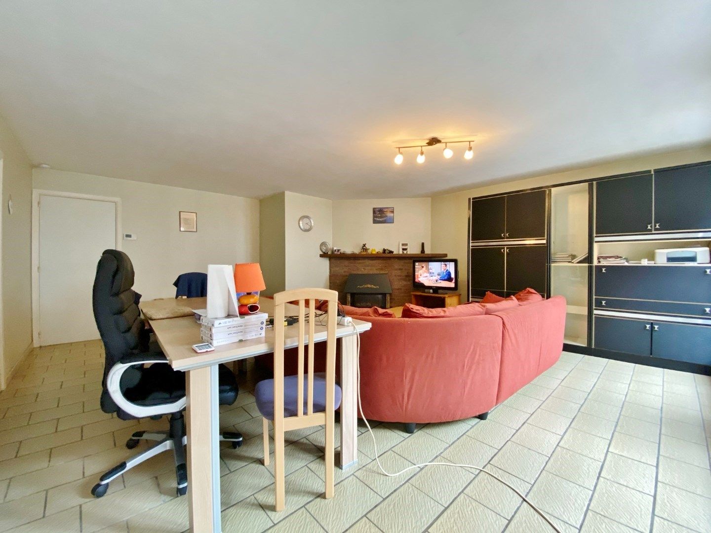 Appartement met terras op wandelafstand van de markt. foto 3