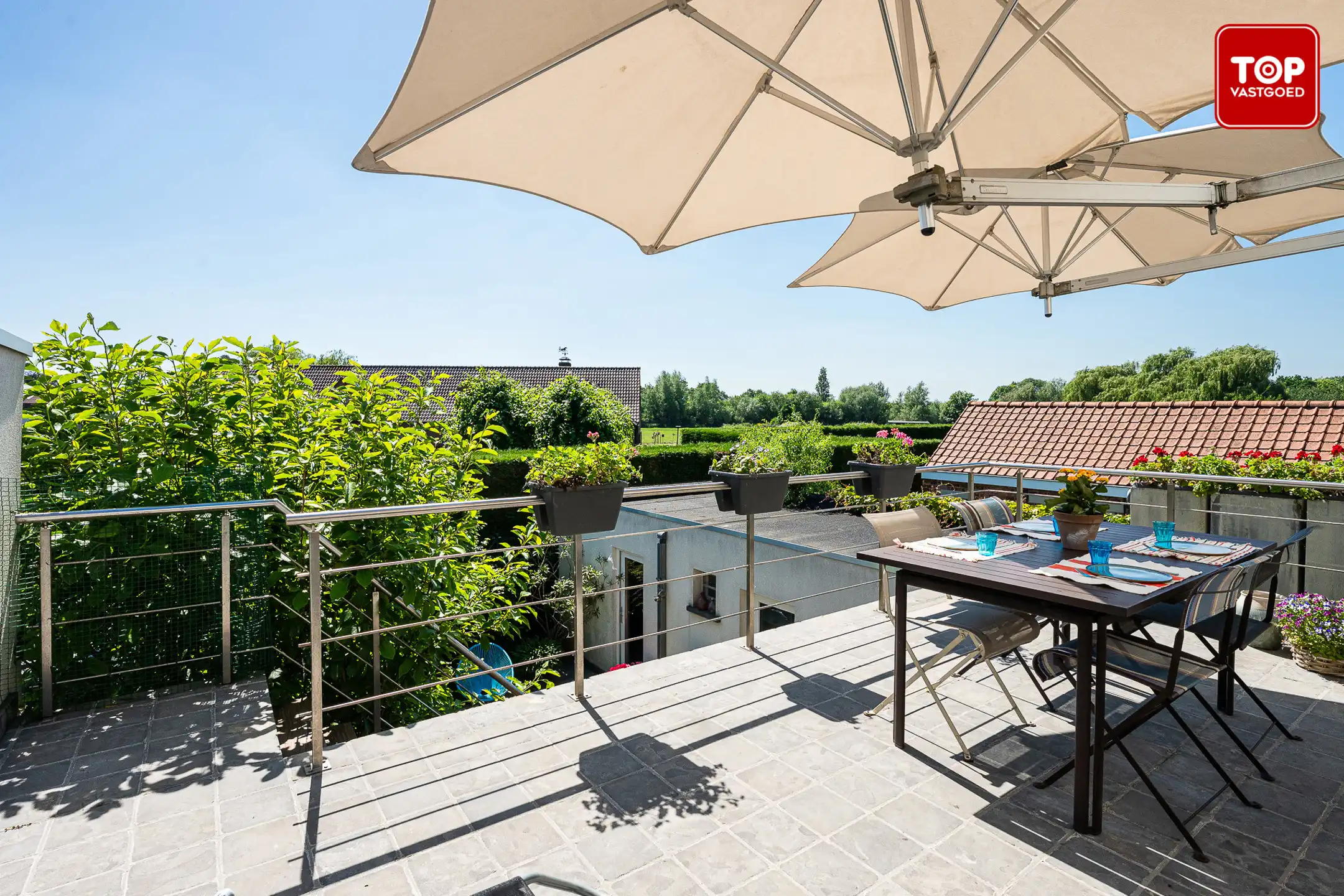 Instapklare combinatie van handelsgelijkvloers en bel-etagewoning op een uiterst gunstige locatie. foto 26