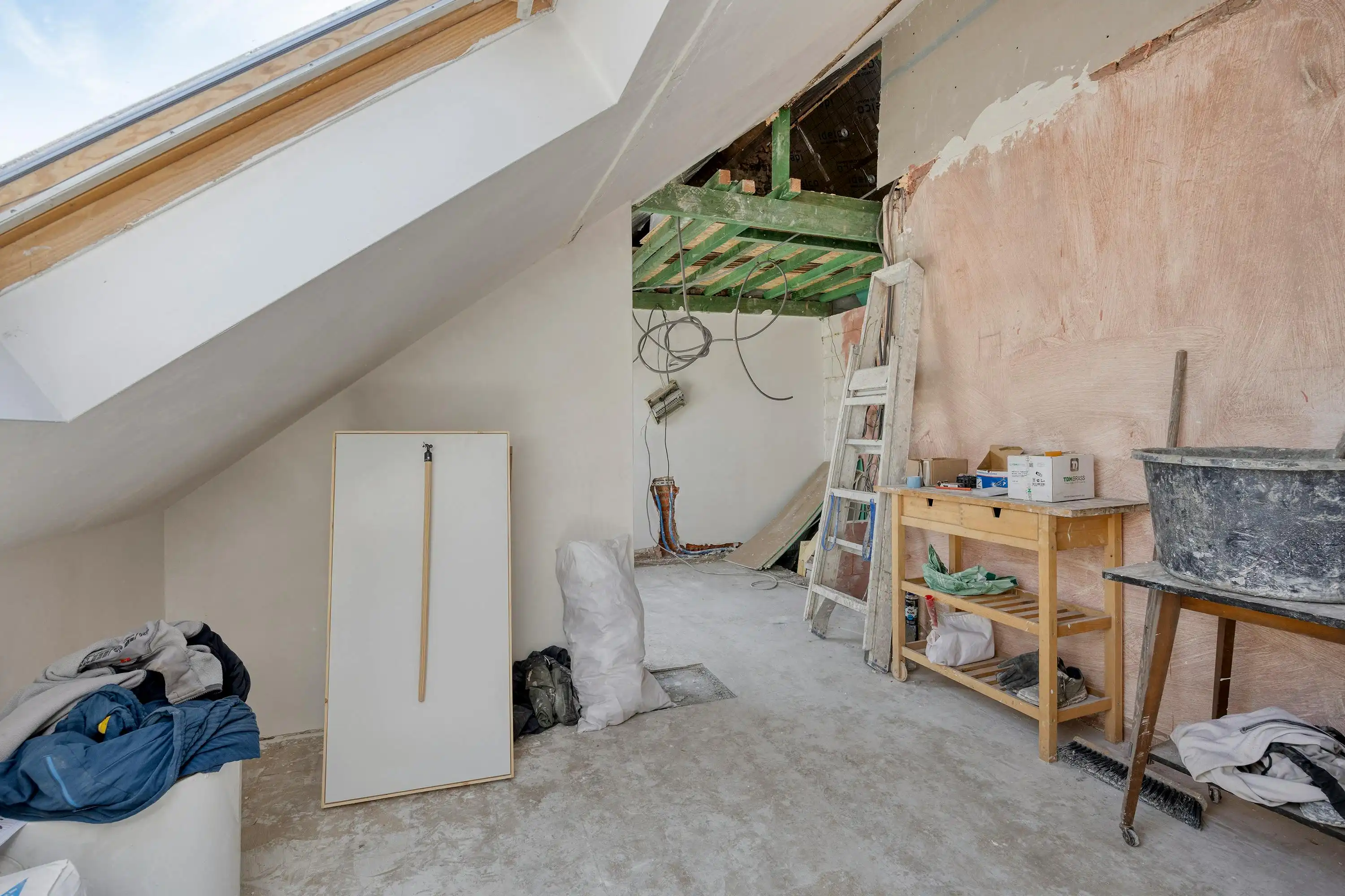Casco studio met mogelijkheden te koop in Merksem foto 4