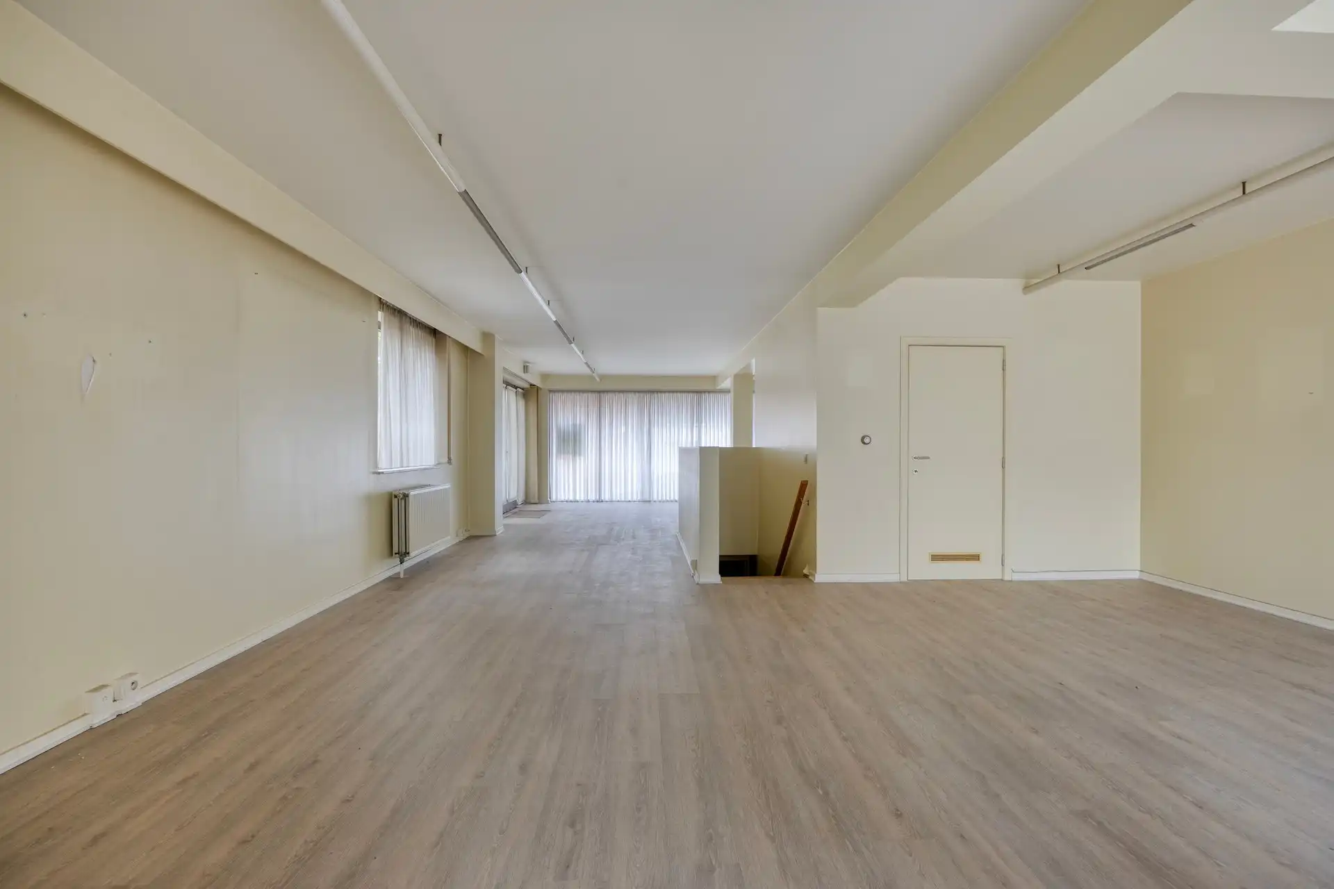 Kantoorruimte van privatieve kelder - 100 m² foto 5