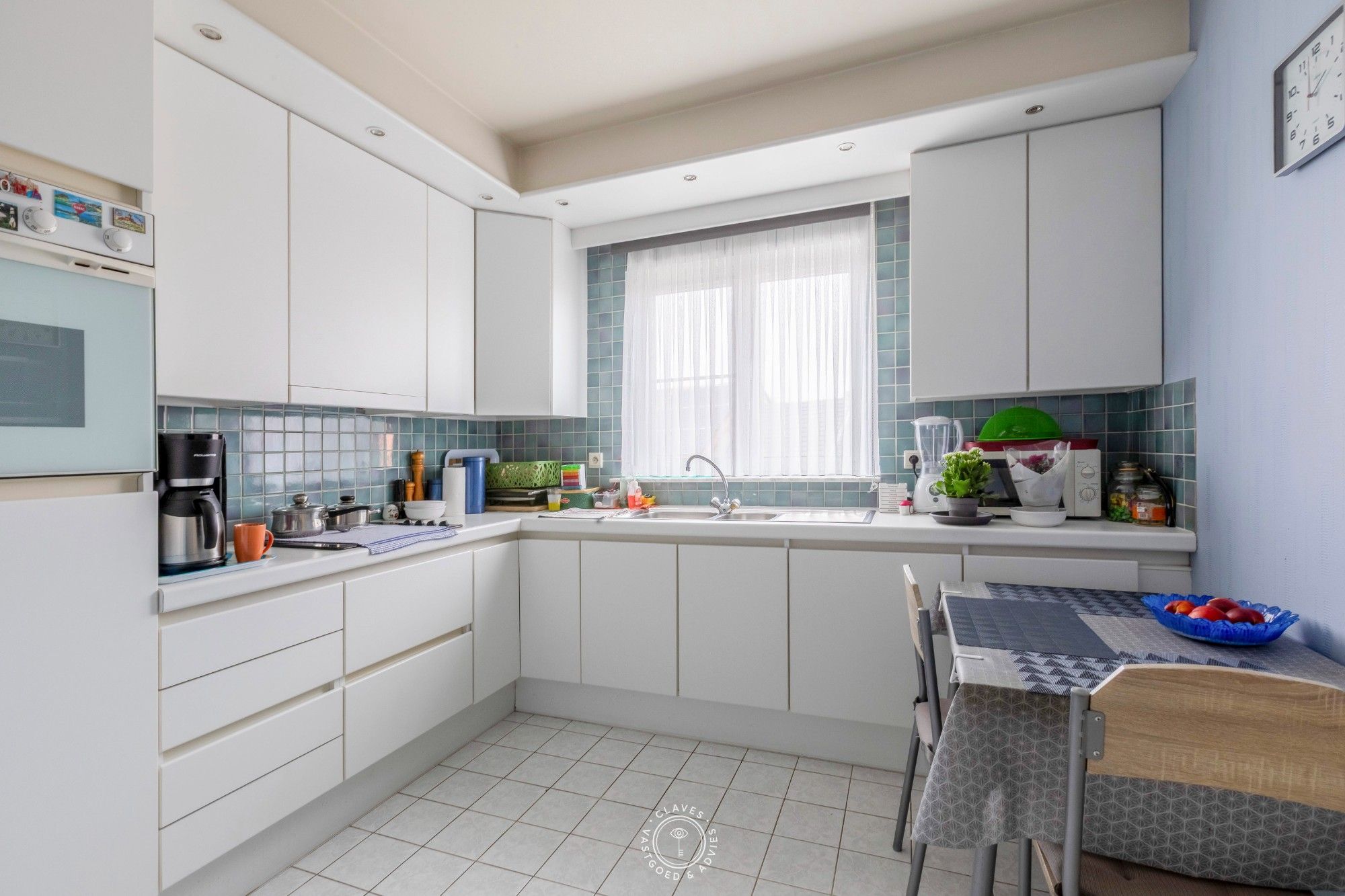 Stijlvol appartement op toplocatie: 3 slaapkamers, 2 badkamers en zonneterras foto 7
