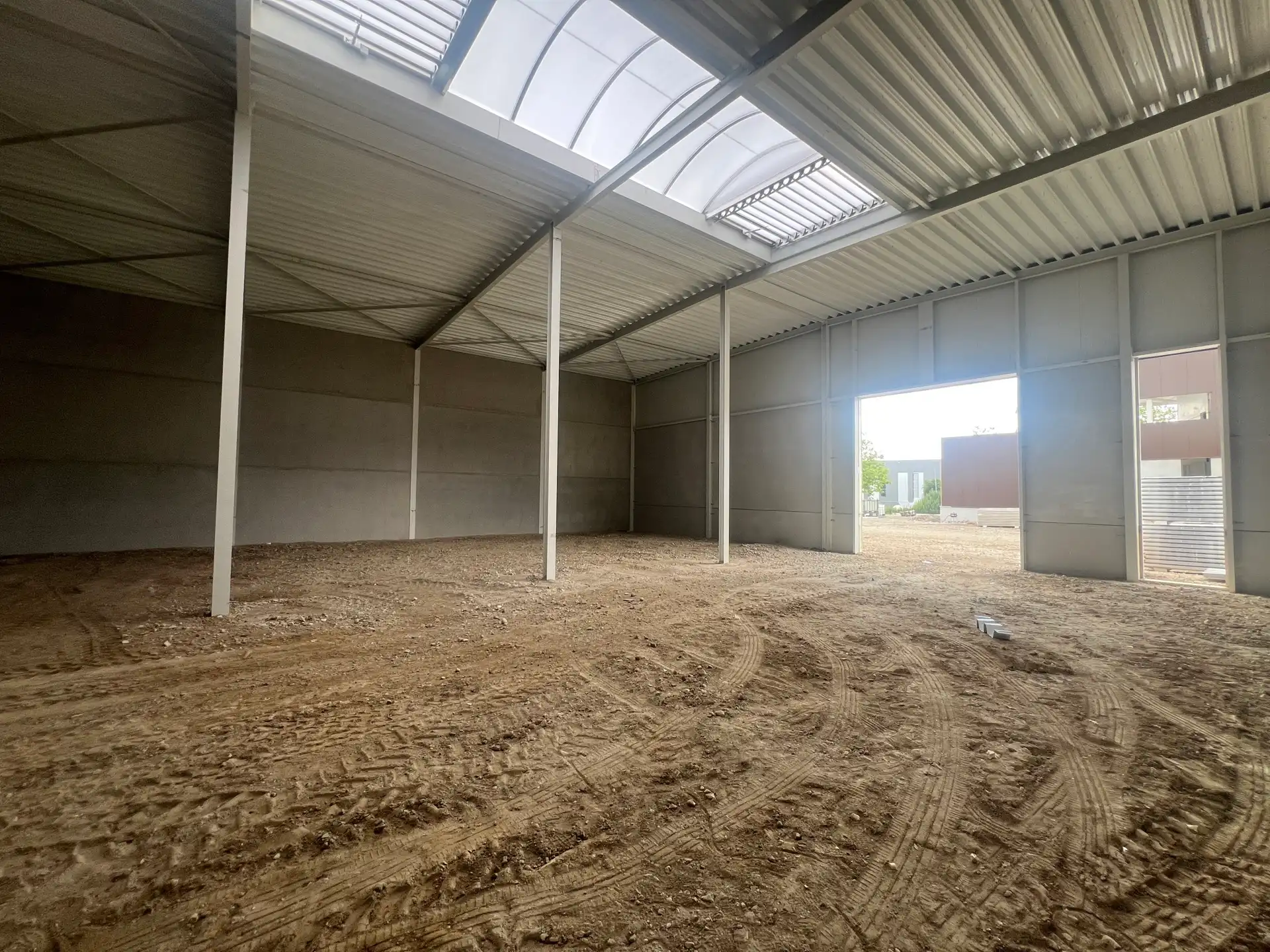 KMO-UNIT van 400M² - STADSBEEMD IN HALEN foto 4