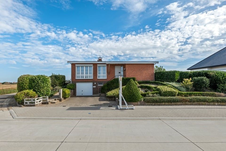 TE RENOVEREN BUNGALOW MET 3 SLAAPKAMERS, RUSTIGE LOCATIE foto 5