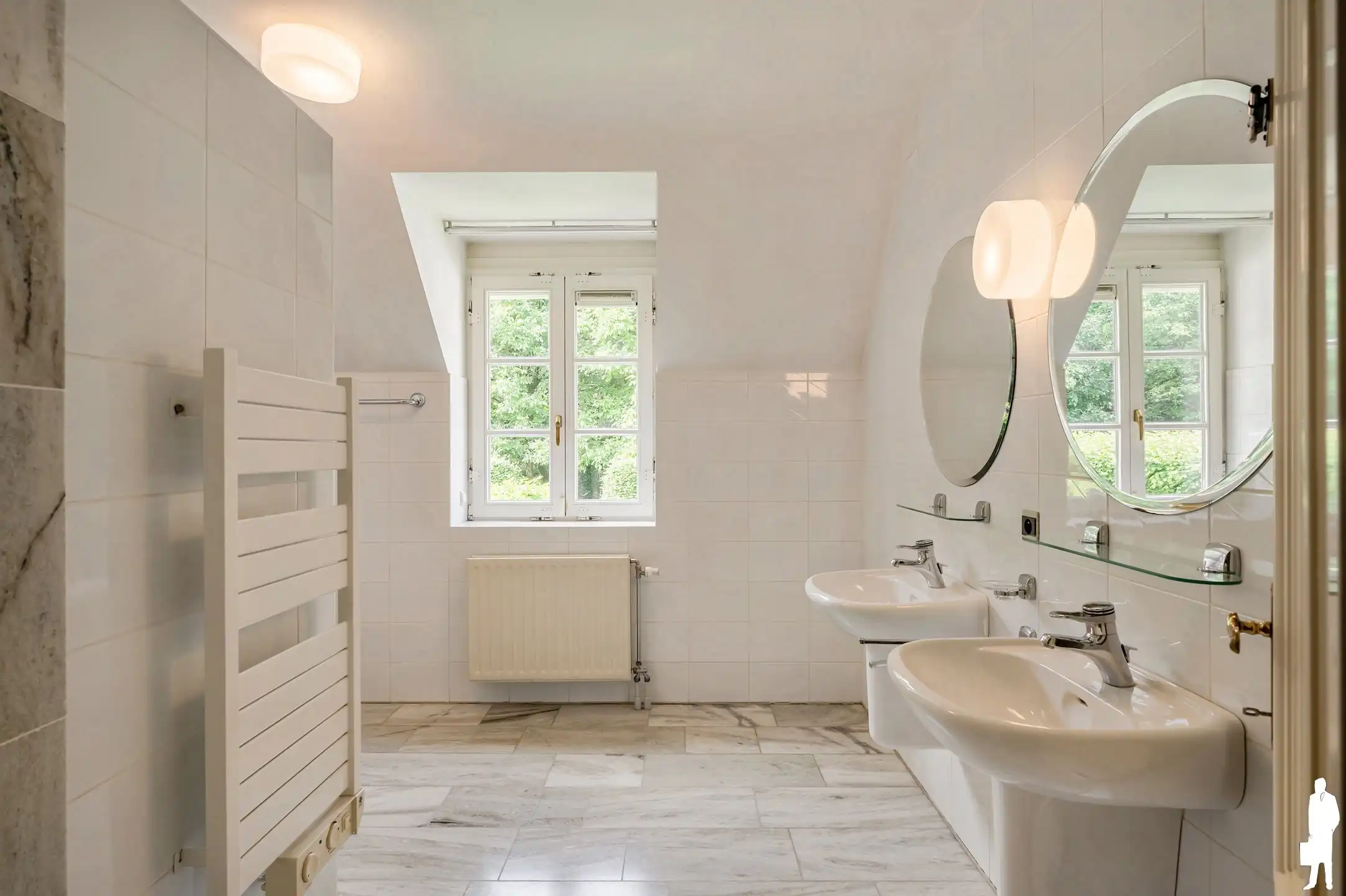 Op absolute toplocatie gelegen villa! foto 25