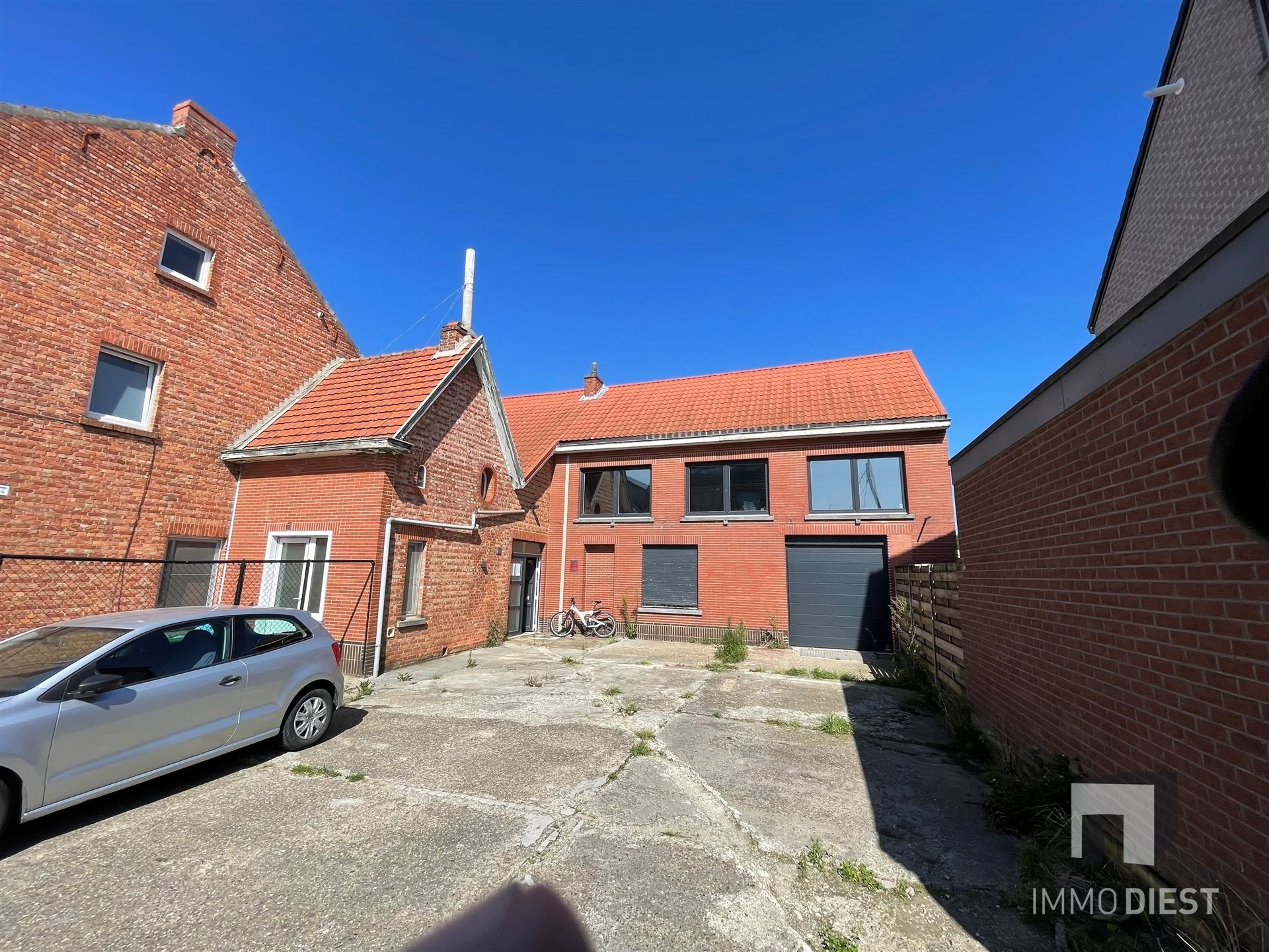 Projecteigendom ( 2 woningen en bouwgrond HOB ) foto 4