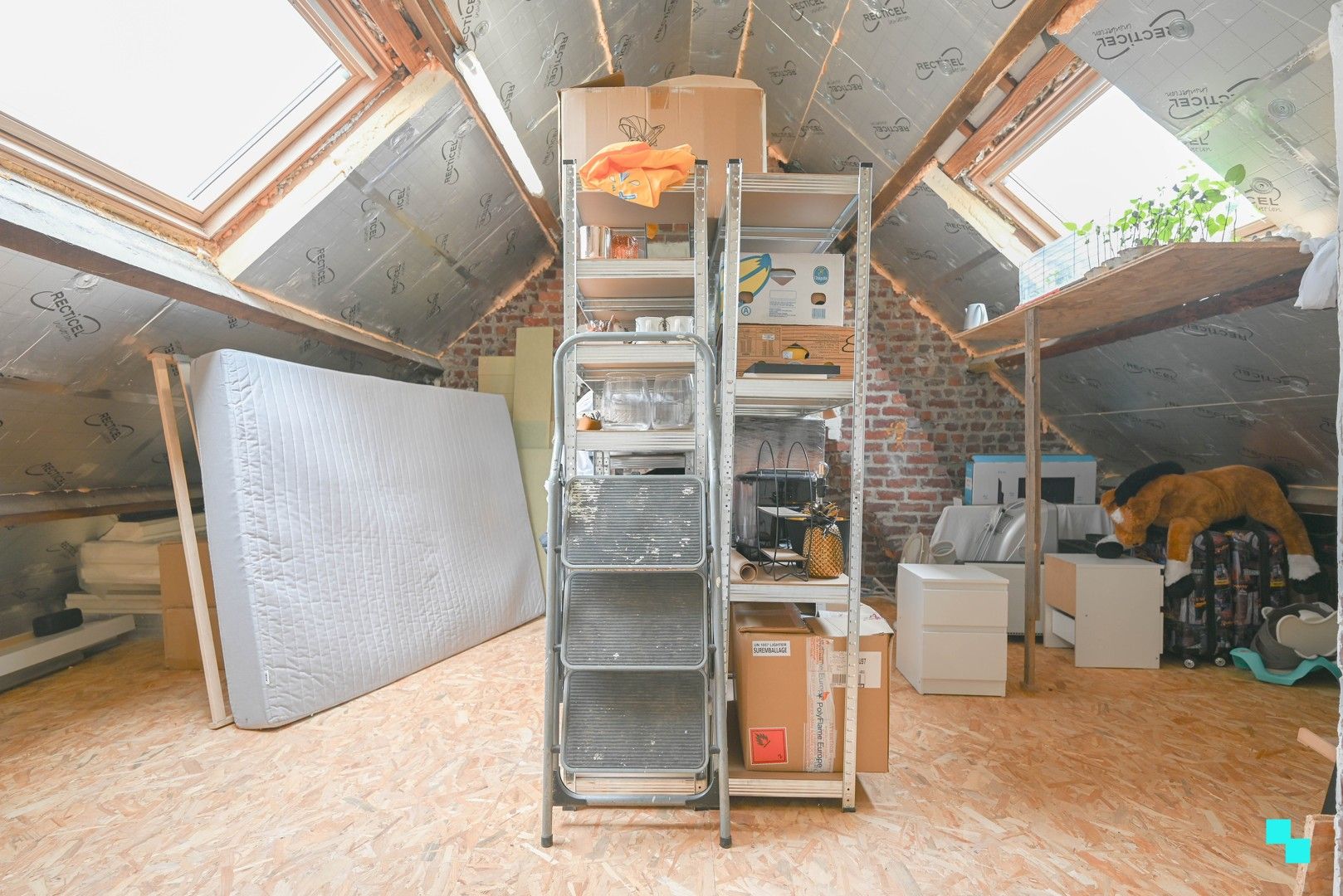 Charmante gerenoveerde woning te Harelbeke foto 21