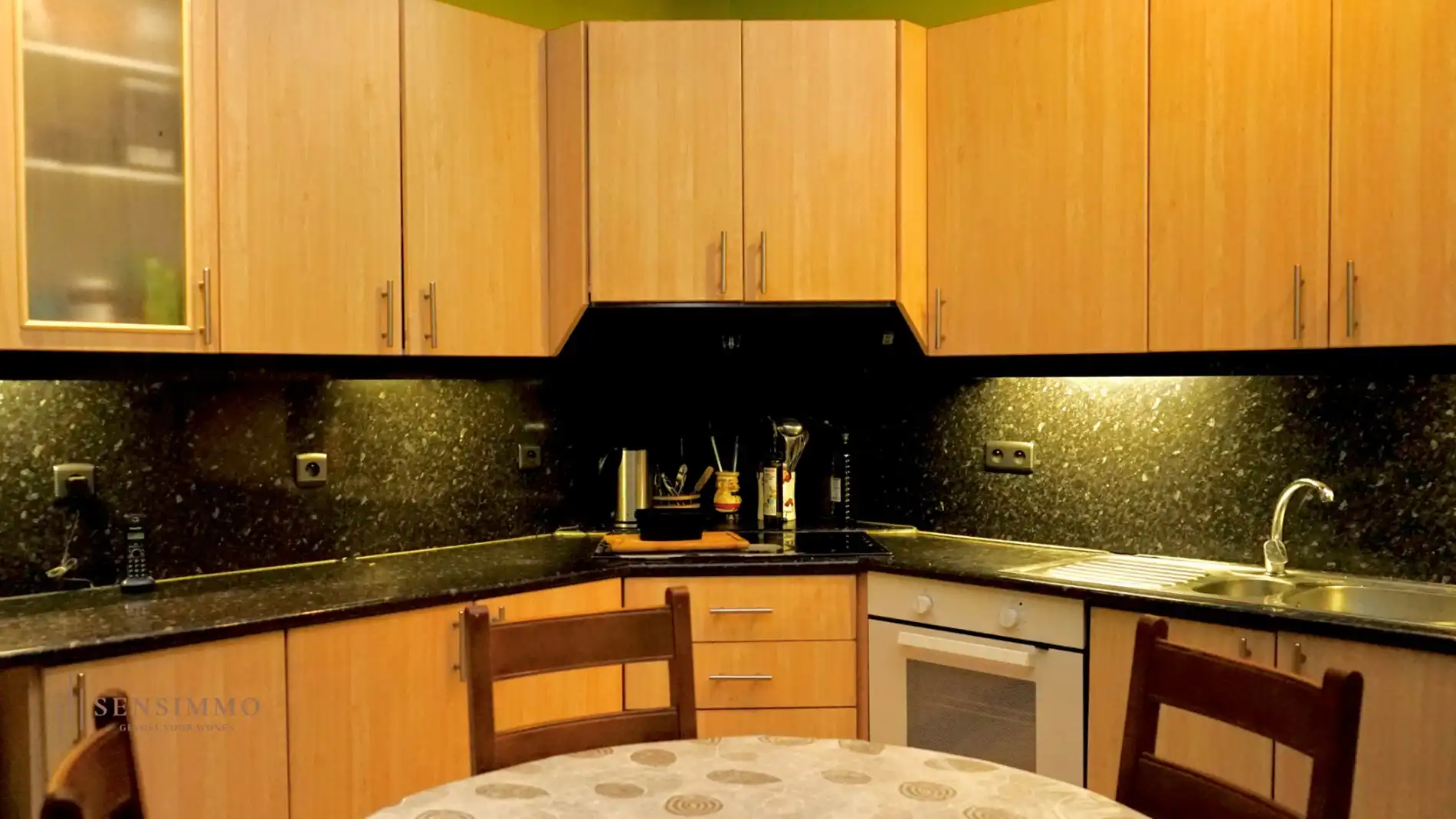 Te renoveren handelshuis/Bakkerij met inboedel nabij LABIOMISTA foto 14